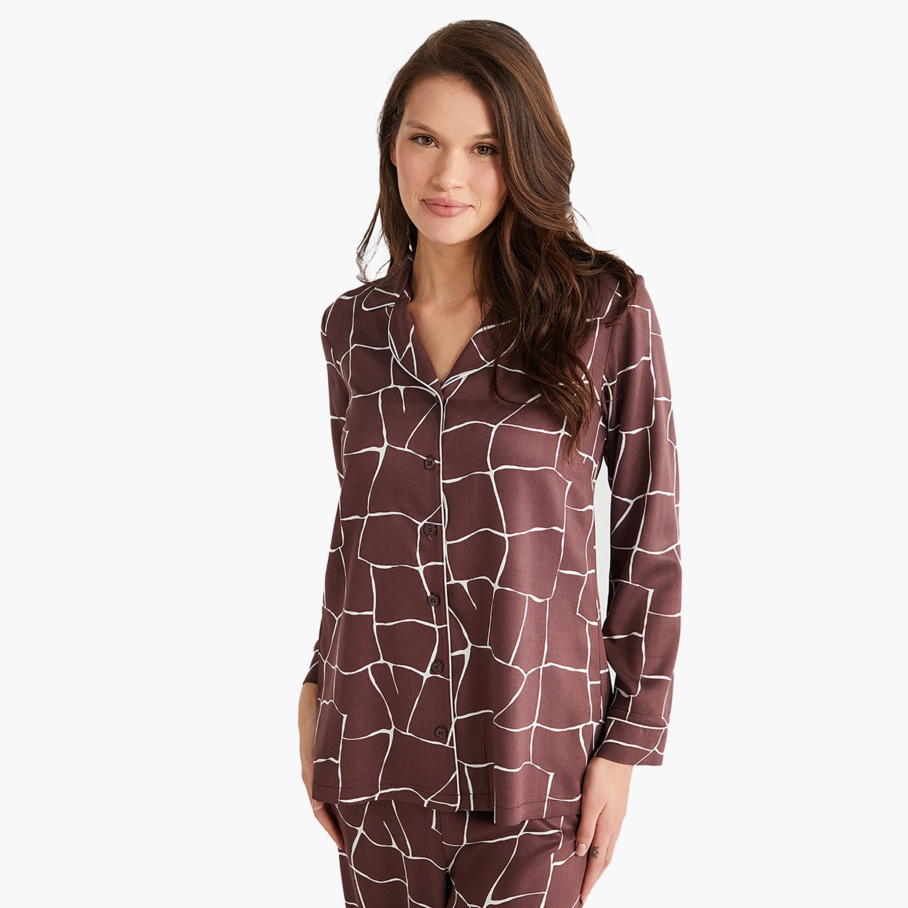 طقم بيجامة مع قميص داخلي بياقة كوبية منقوشة وبيجامة نسائية من بيني موود-women-clothing-nightwear-pyjamas-longsets-image-3