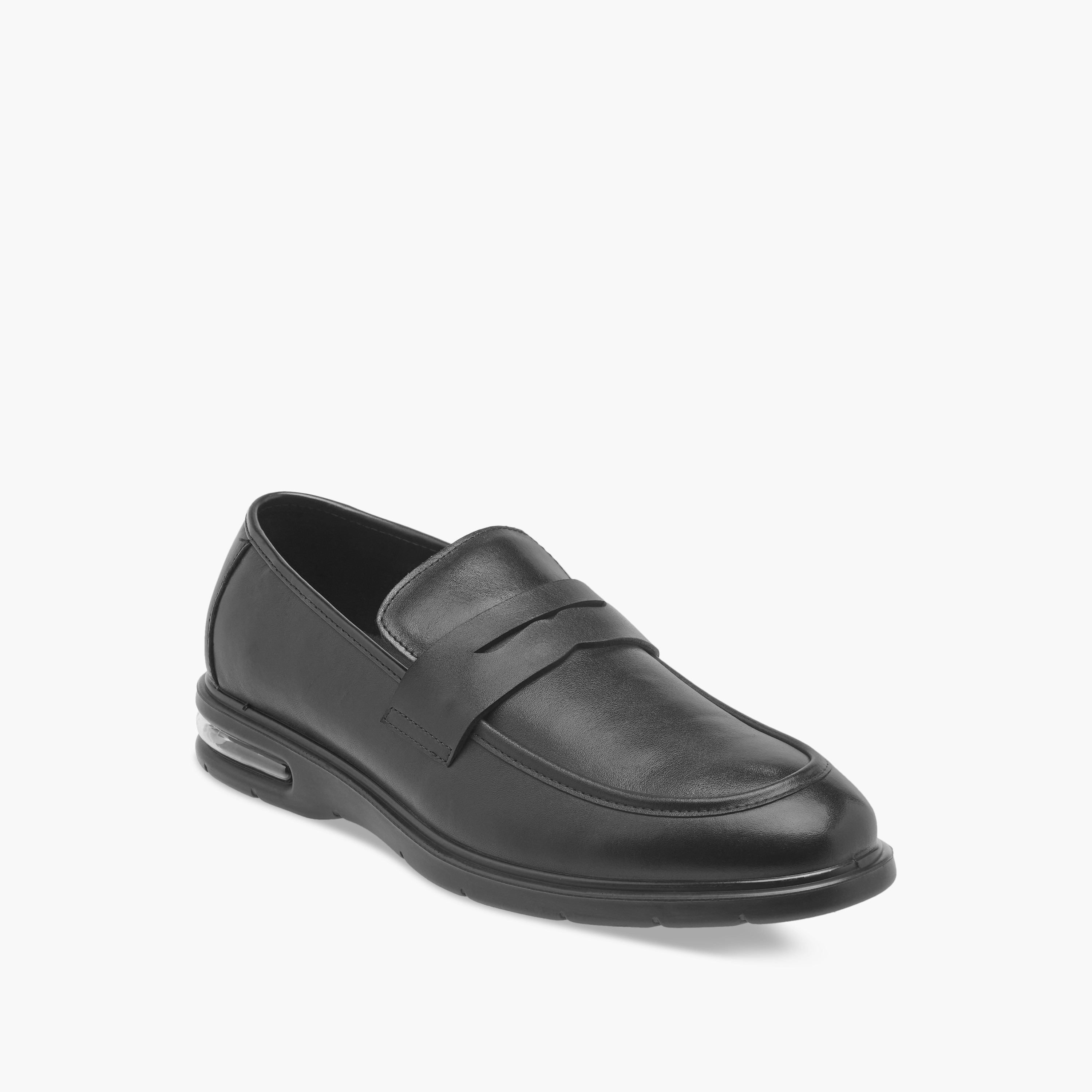 حذاء سهل الارتداء جلد بتفاصيل مفرغة من لو كونفورت-men-shoes-formalshoes-image-2
