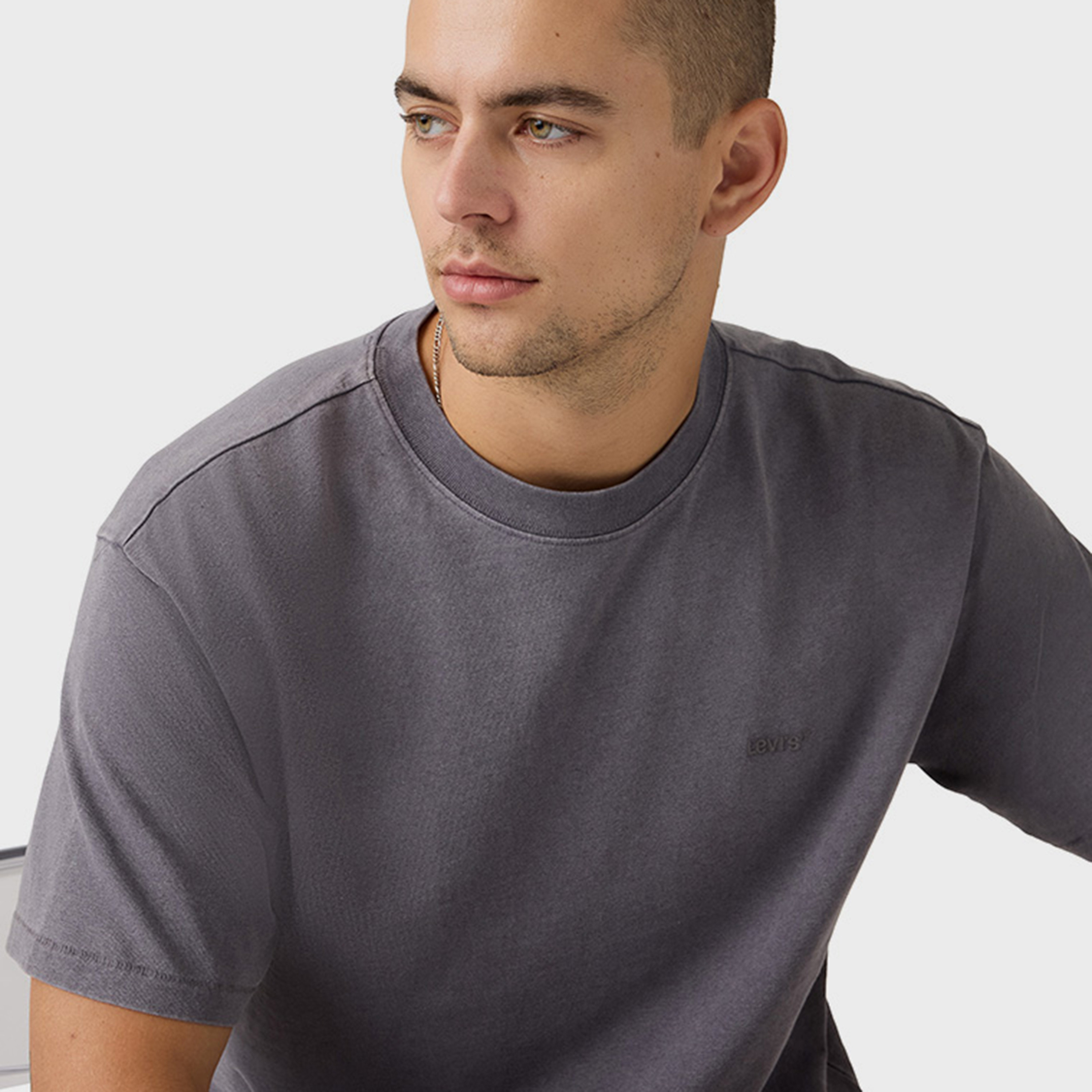 Levi's Plain Crew Neck Short Sleeves Men's T-Shirt-men-clothing-tshirtsandpolos-tshirts-image-3