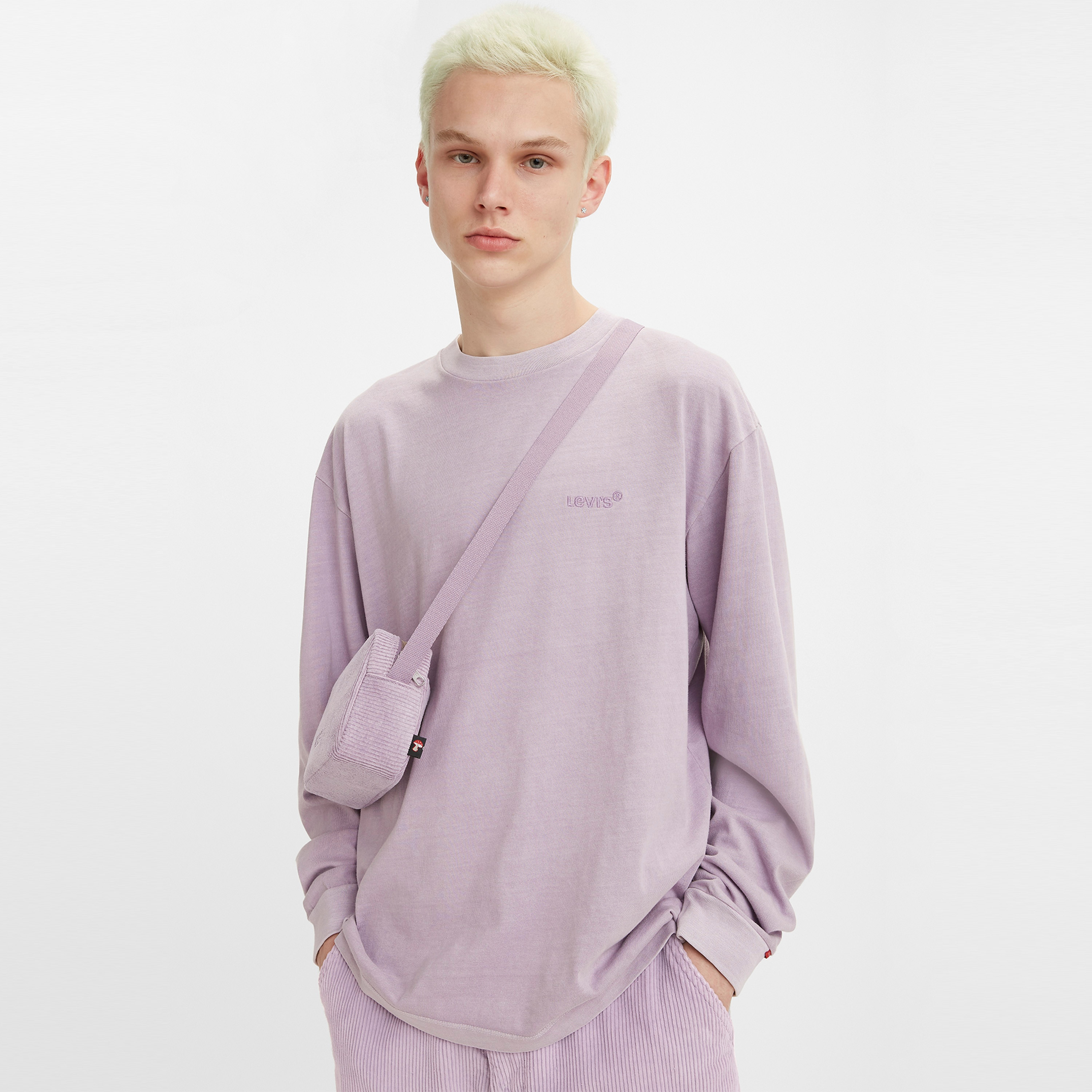 Levi's Plain Crew Neck Long Sleeves T-Shirt-men-clothing-tshirtsandpolos-tshirts-image-2