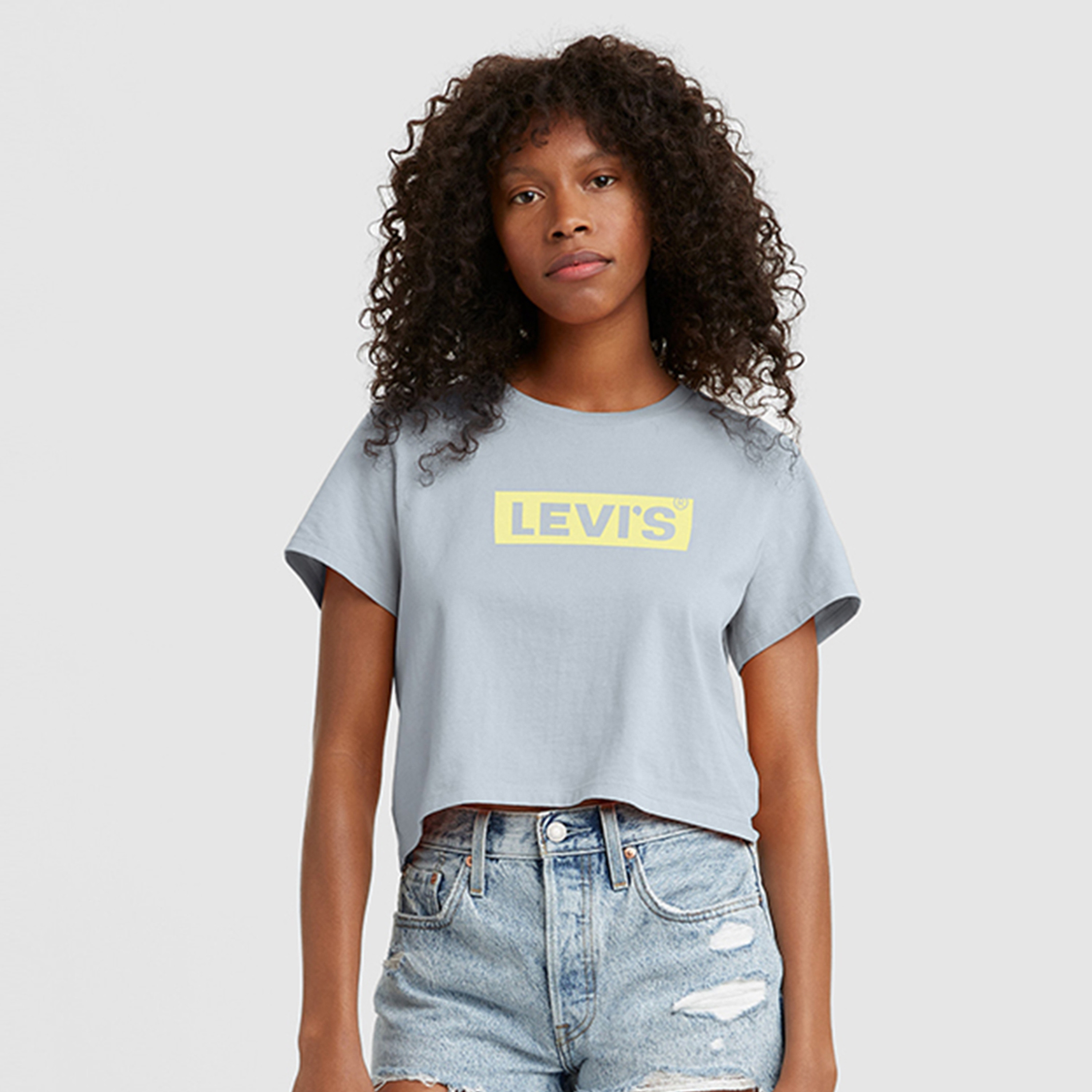 Levi's Logo Round Neck Short Sleeves Women's T-Shirt-women-clothing-tshirts-image-1