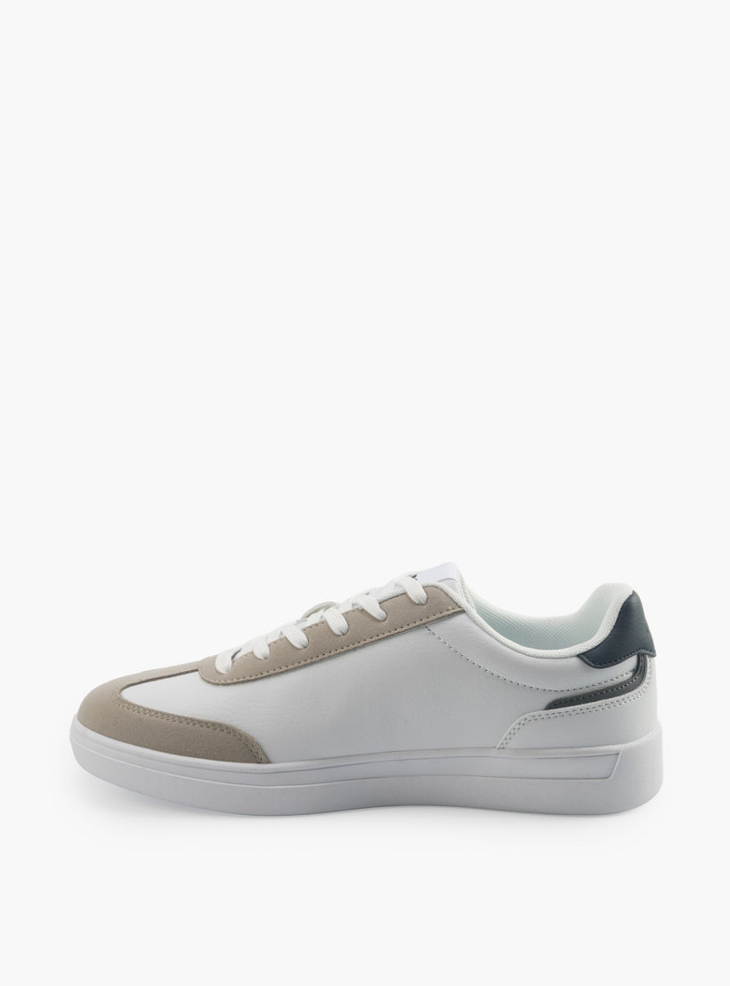 حذاء سنيكرز بطول الكاحل ورباط إغلاق وطبعات شعار للرجال من يو إس بولو أسن-men-shoes-sneakers-image-3
