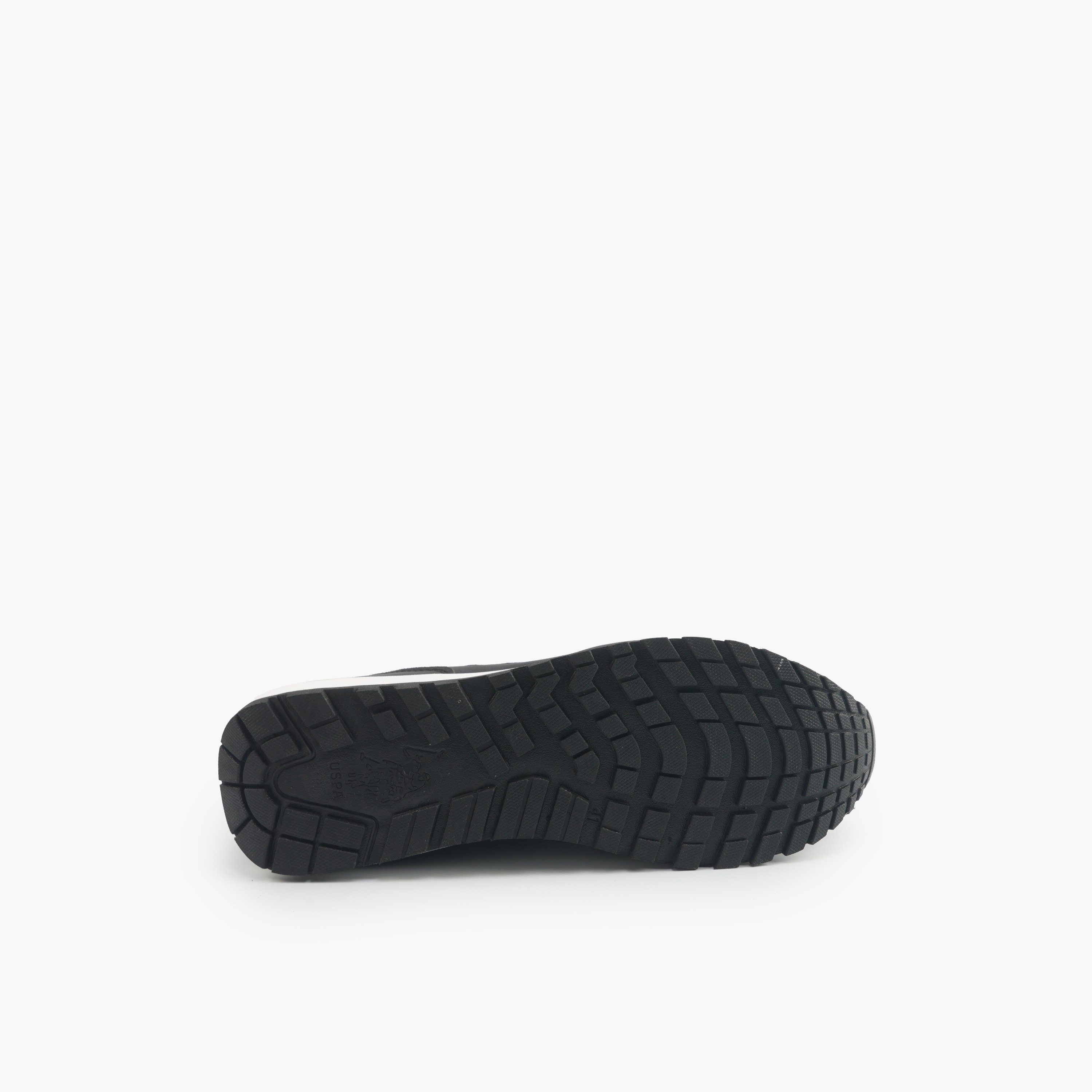 حذاء سنيكرز بطول الكاحل ورباط إغلاق وطبعات شعار للرجال من يو إس بولو أسن-men-shoes-sneakers-image-4
