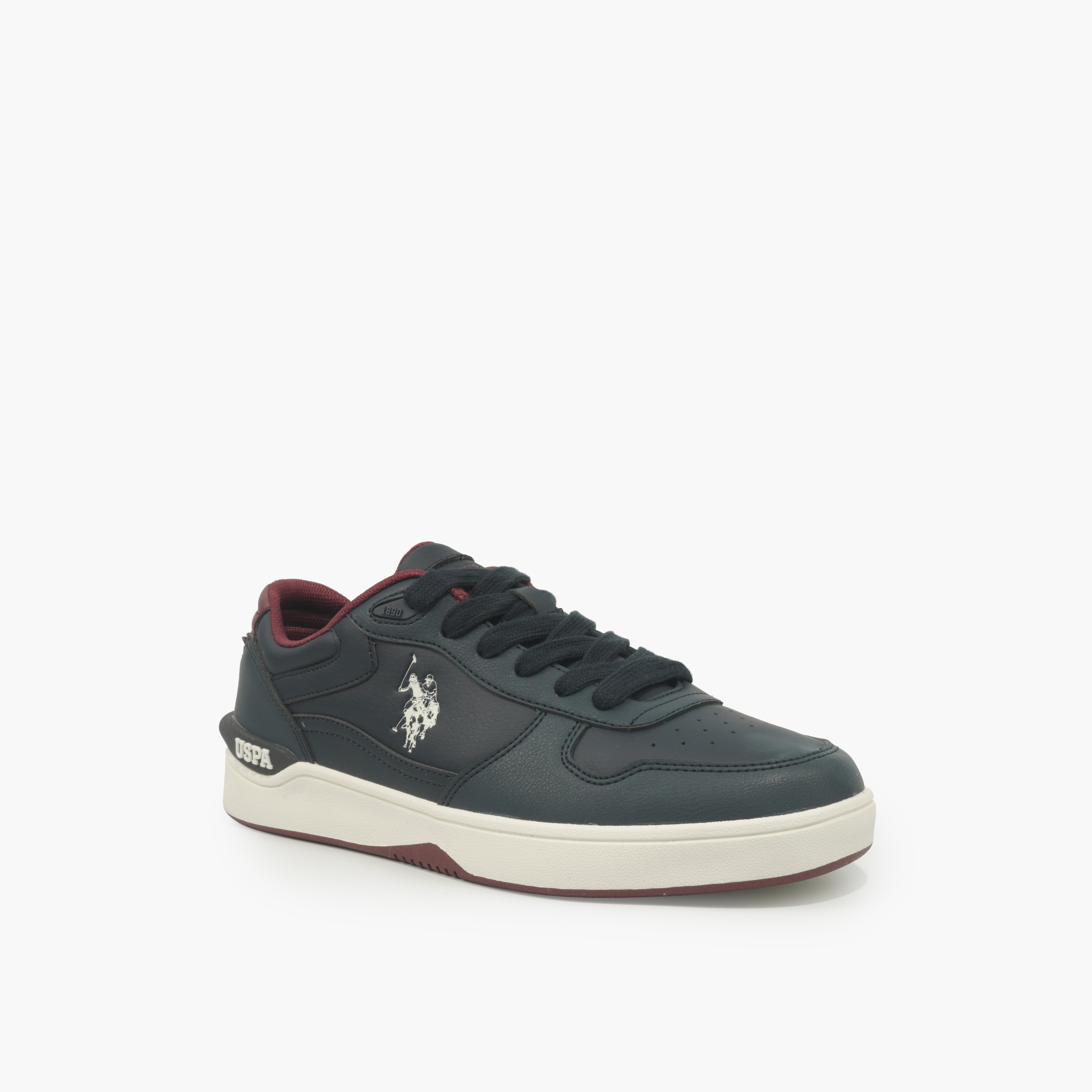حذاء سنيكرز بطول الكاحل ورباط إغلاق وطبعات شعار للرجال من يو إس بولو أسن-men-shoes-sneakers-image-1