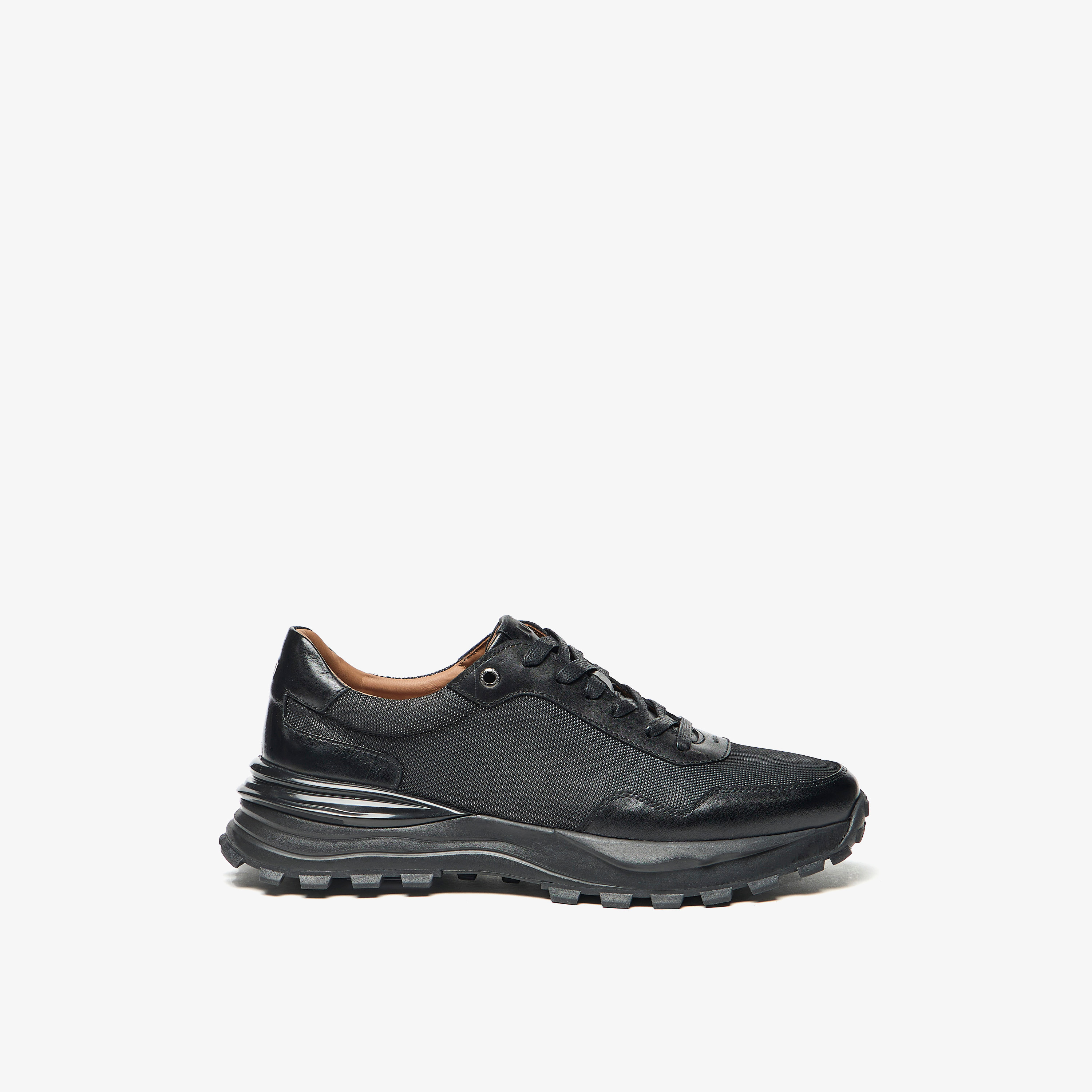 حذاء سنيكرز بارز الملمس بطول الكاحل ورباط للرجال من دوتشيني-men-shoes-sneakers-image-3