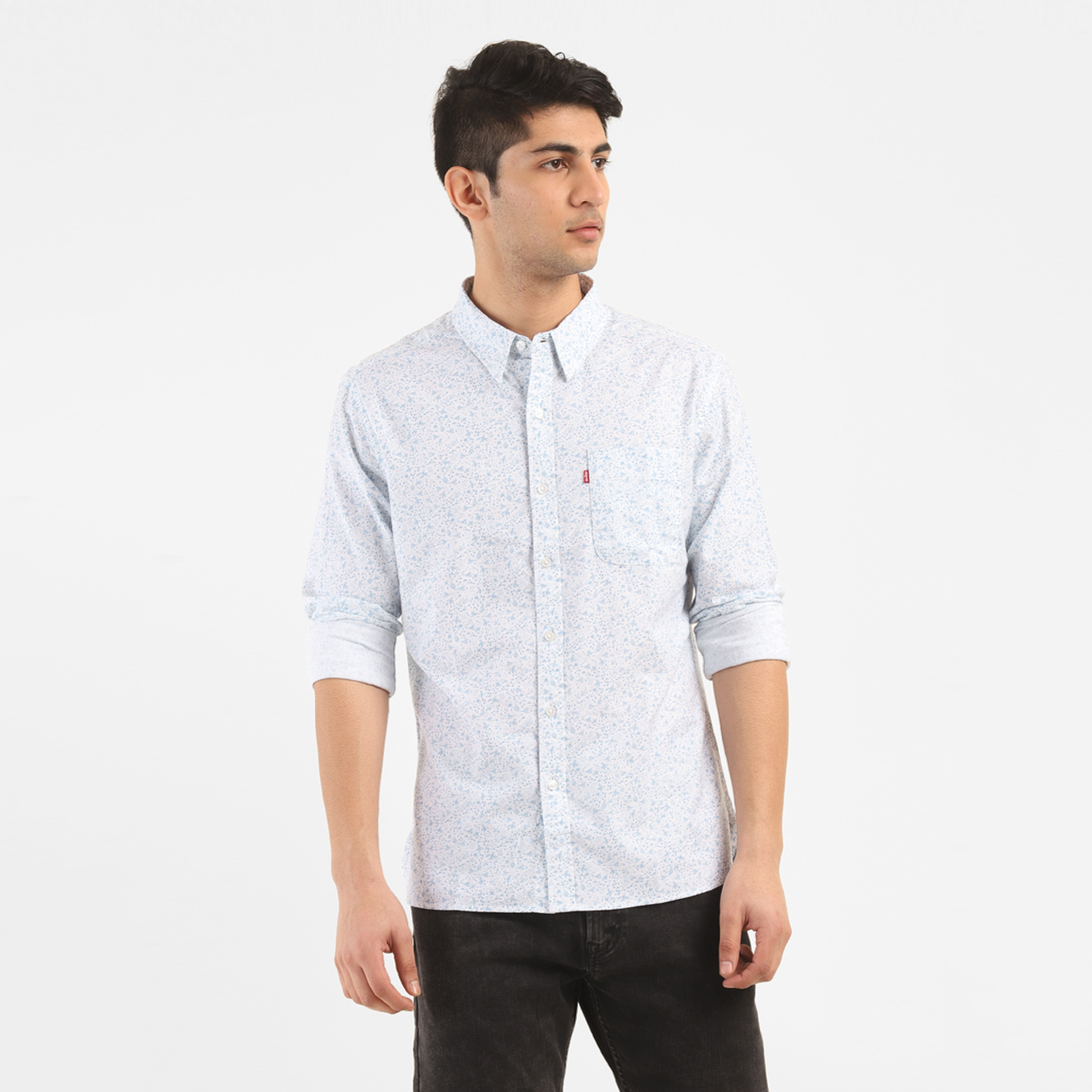 قميص من ليفايز بمطبوع بياقة وأكمام طويلة مع جيب باتش-men-clothing-shirts-image-1