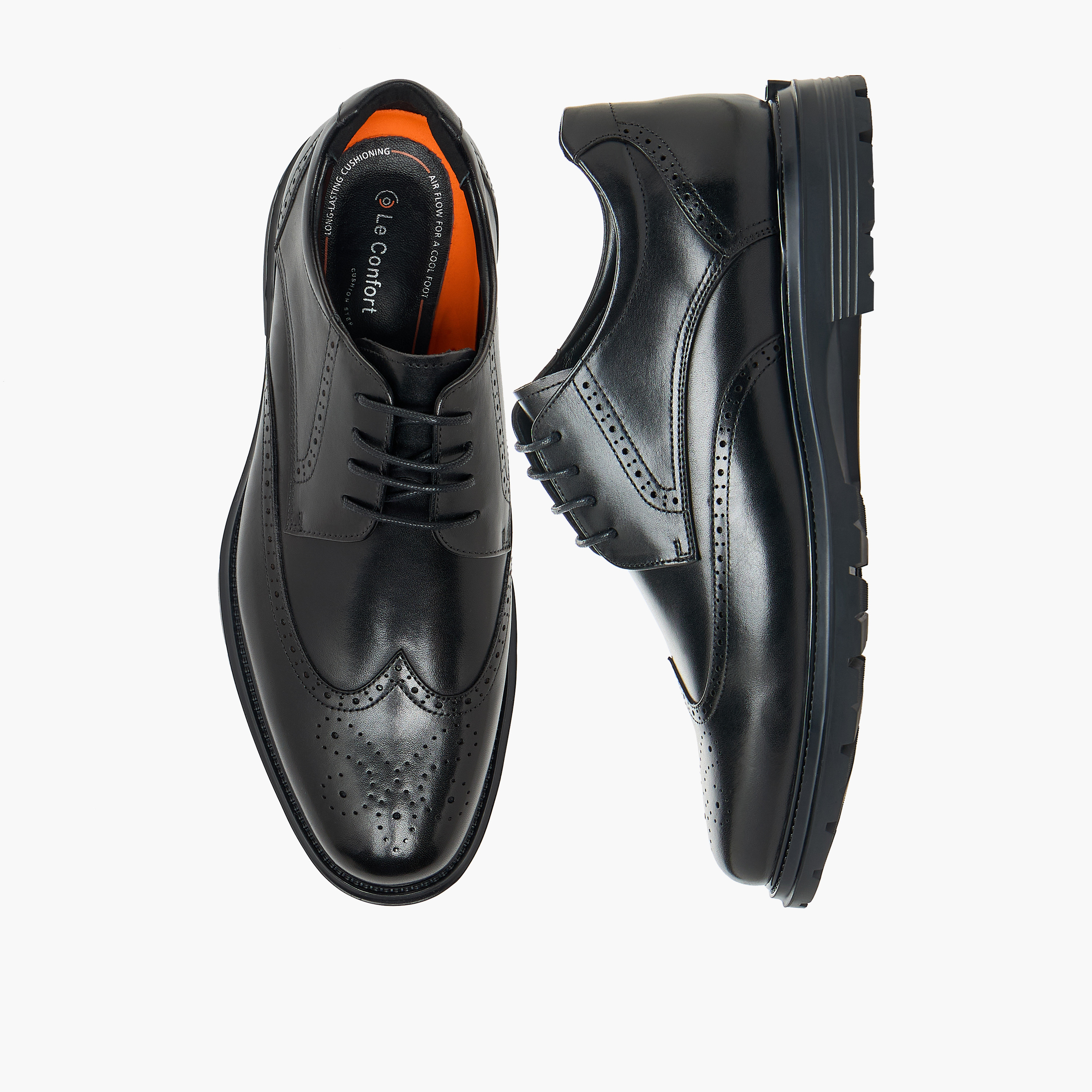 حذاء بروغ جلدي كلاسيكي للرجال من لو كونفورت-men-shoes-formalshoes-image-1