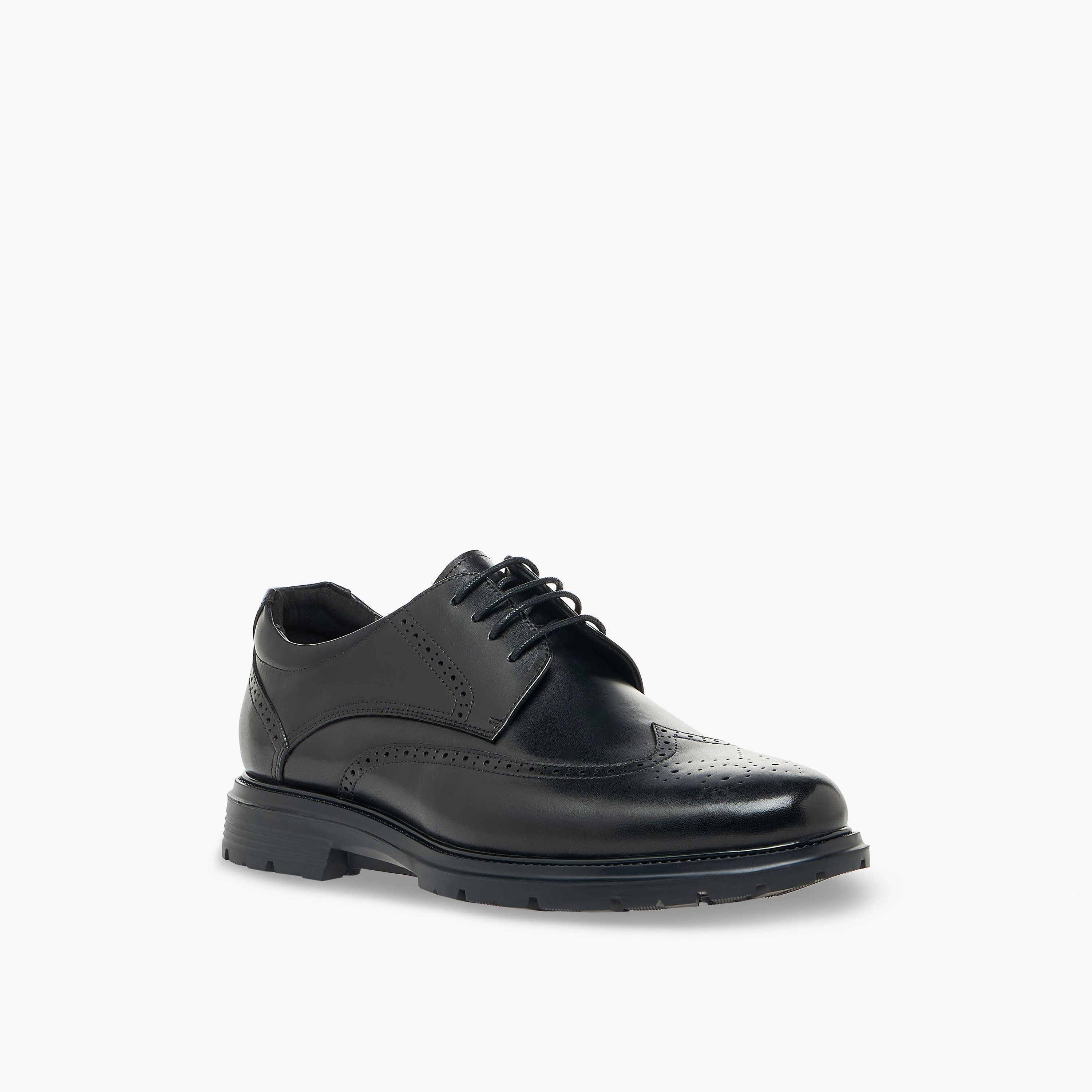 حذاء بروغ جلدي كلاسيكي للرجال من لو كونفورت-men-shoes-formalshoes-image-2