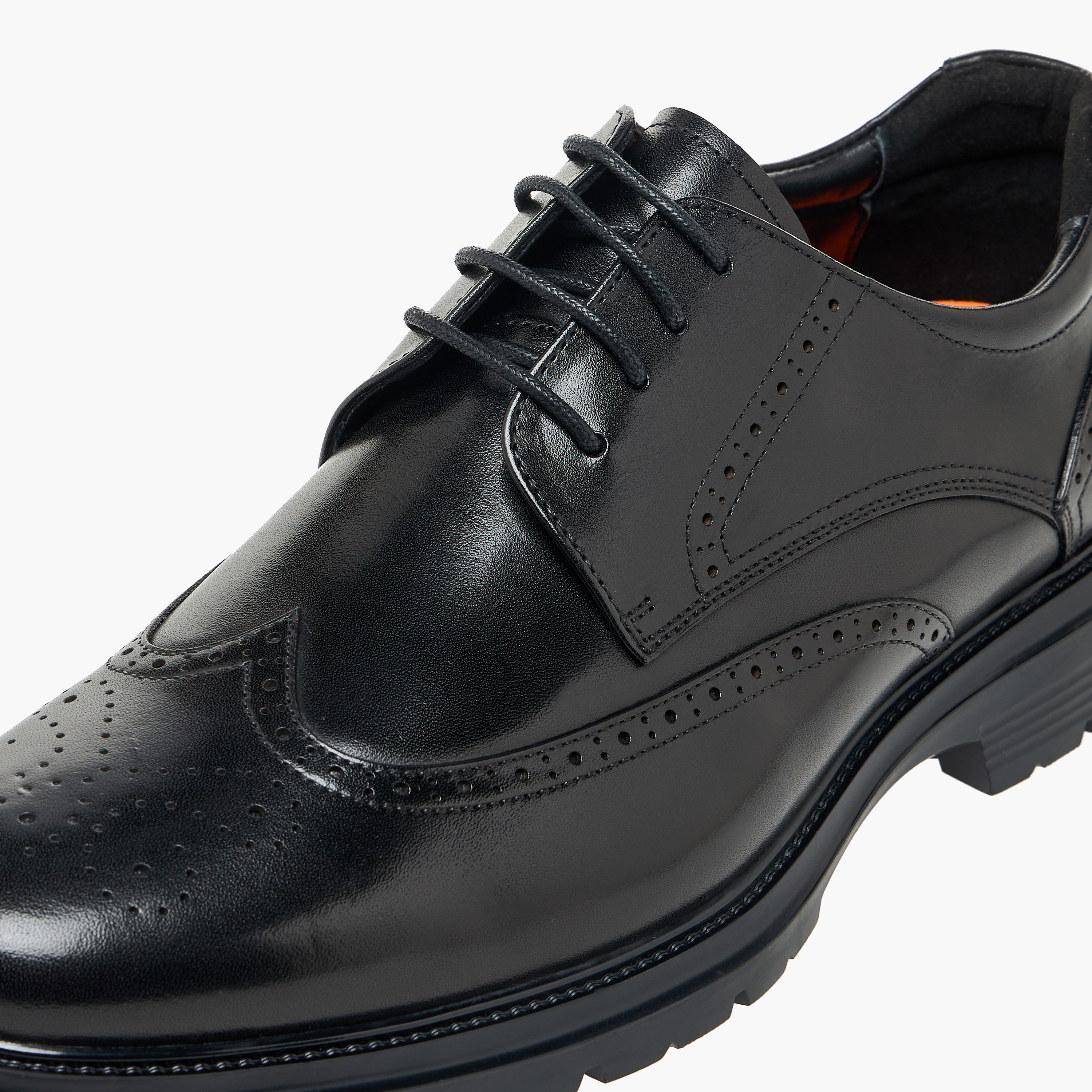 حذاء بروغ جلدي كلاسيكي للرجال من لو كونفورت-men-shoes-formalshoes-image-7