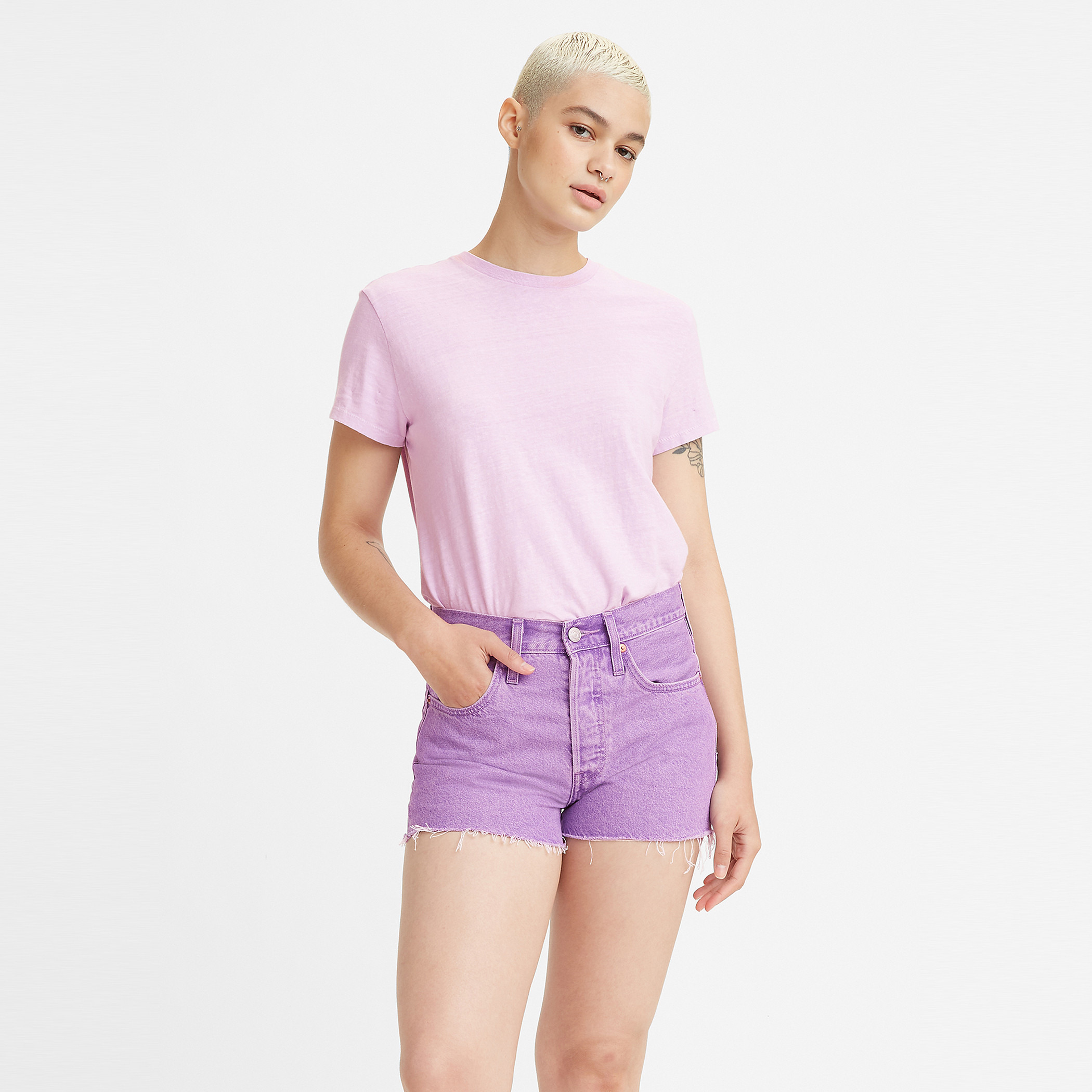 تي شيرت ليفي نسائي وردي سادة بياقة مستديرة وأكمام قصيرة-women-clothing-tshirts-image-1