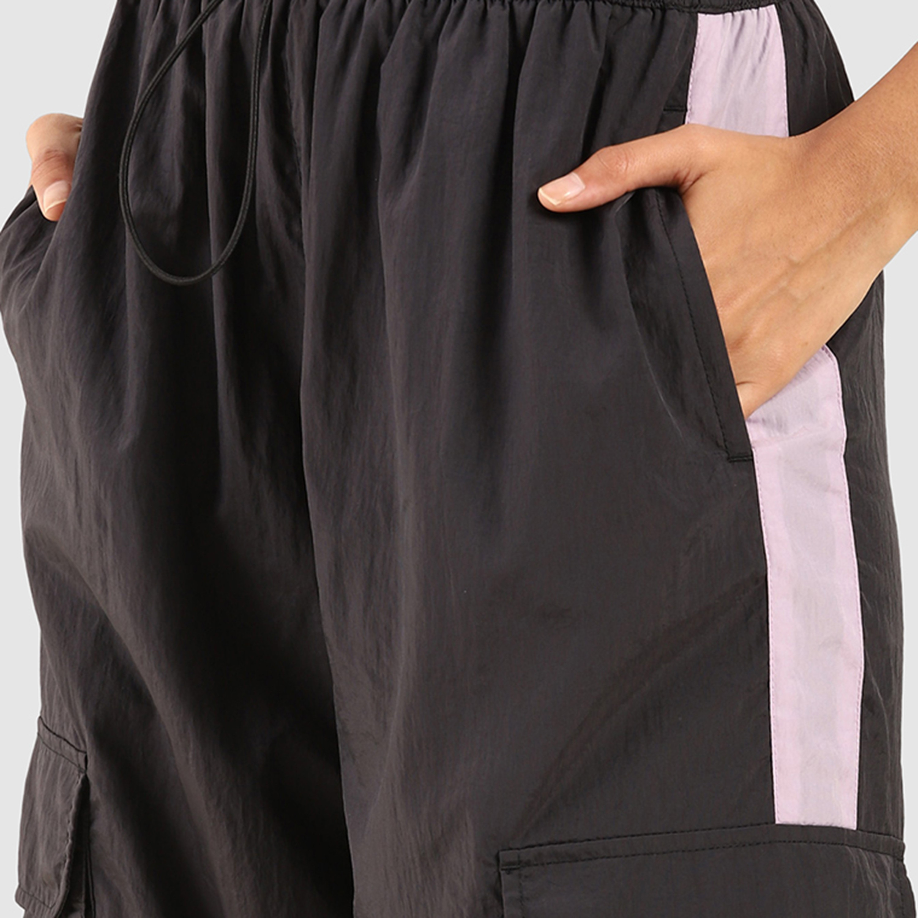 Levi's Plain Mid-Rise Flap Pocket Joggers-women-clothing-bottoms-joggers-image-3