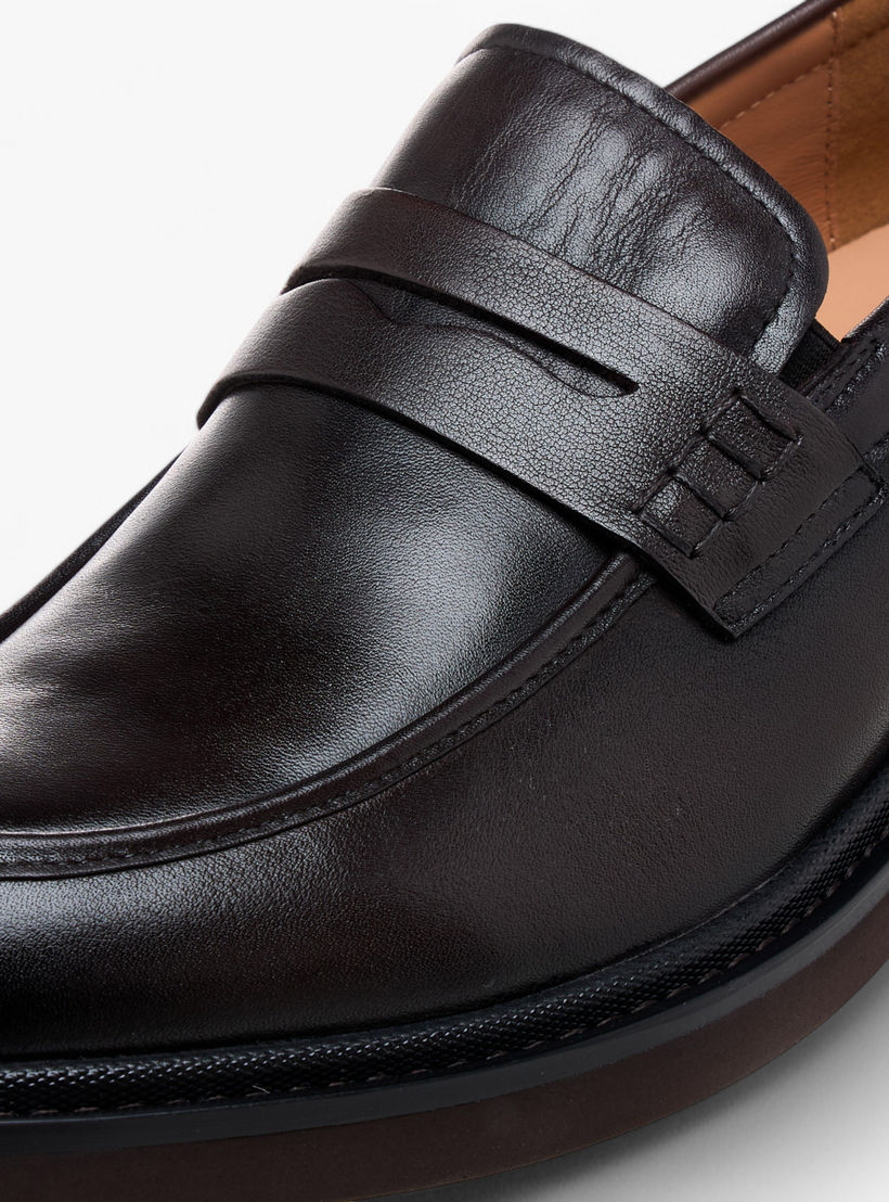 حذاء خفيف جلد سهل الارتداء بتفاصيل مفرّغة للرجال من دوتشيني-men-shoes-formalshoes-image-4
