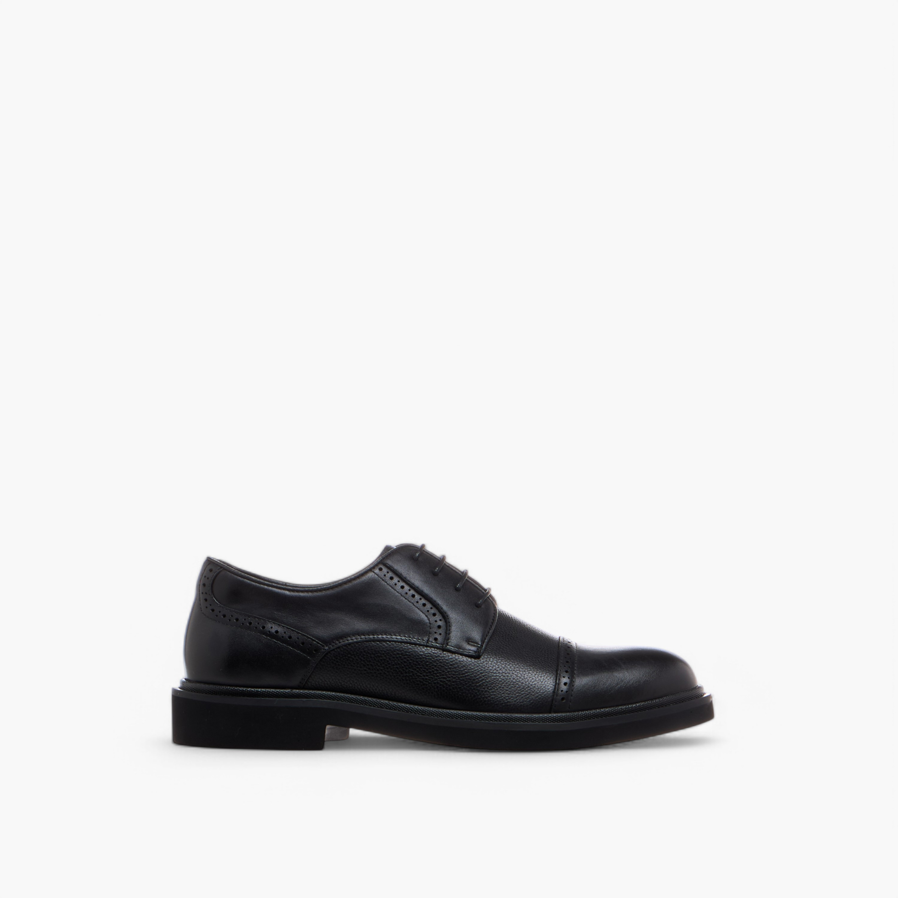 حذاء ديرسبي برباط من الجلد الطبيعي للرجال من دوتشيني-men-shoes-formalshoes-image-3
