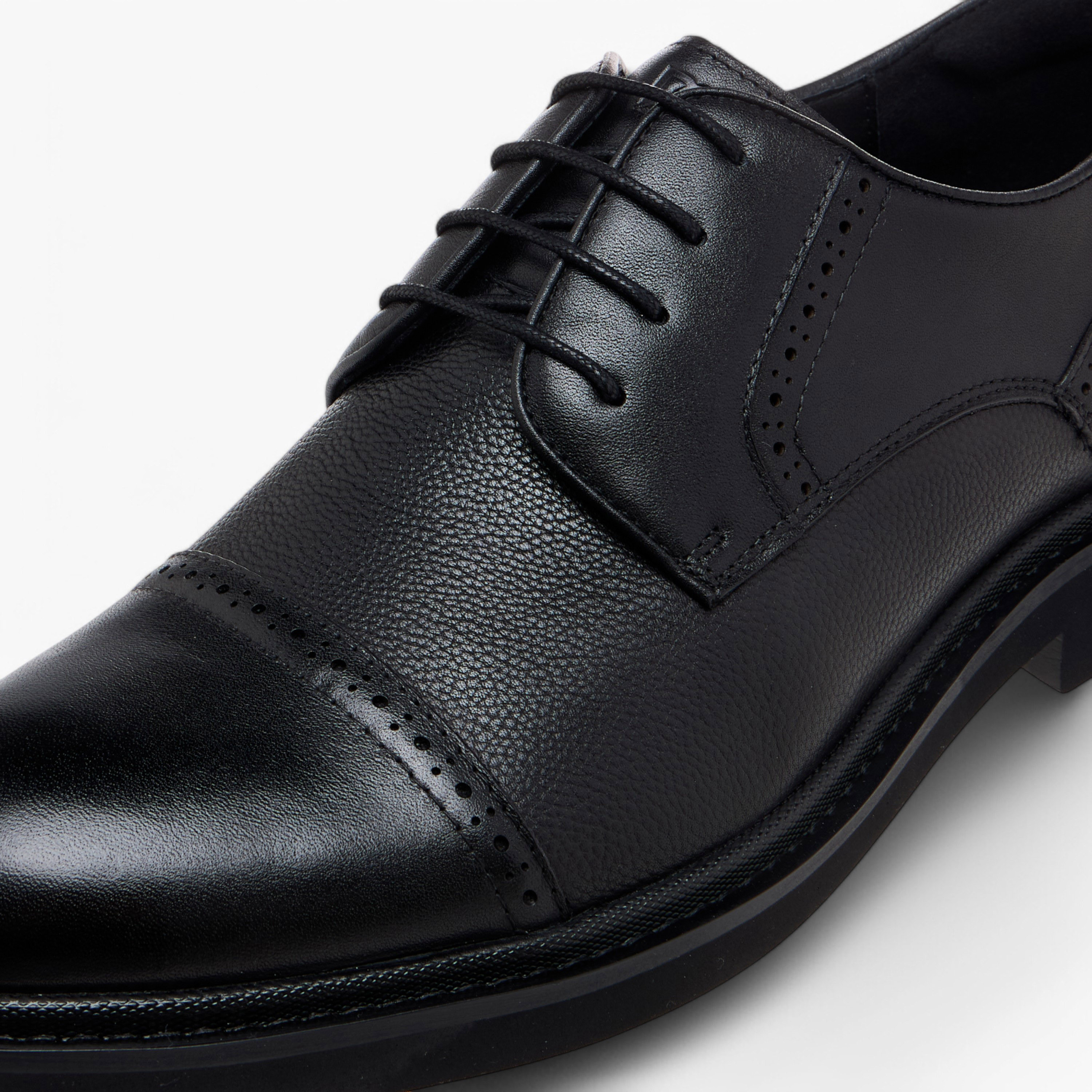 حذاء ديرسبي برباط من الجلد الطبيعي للرجال من دوتشيني-men-shoes-formalshoes-image-4