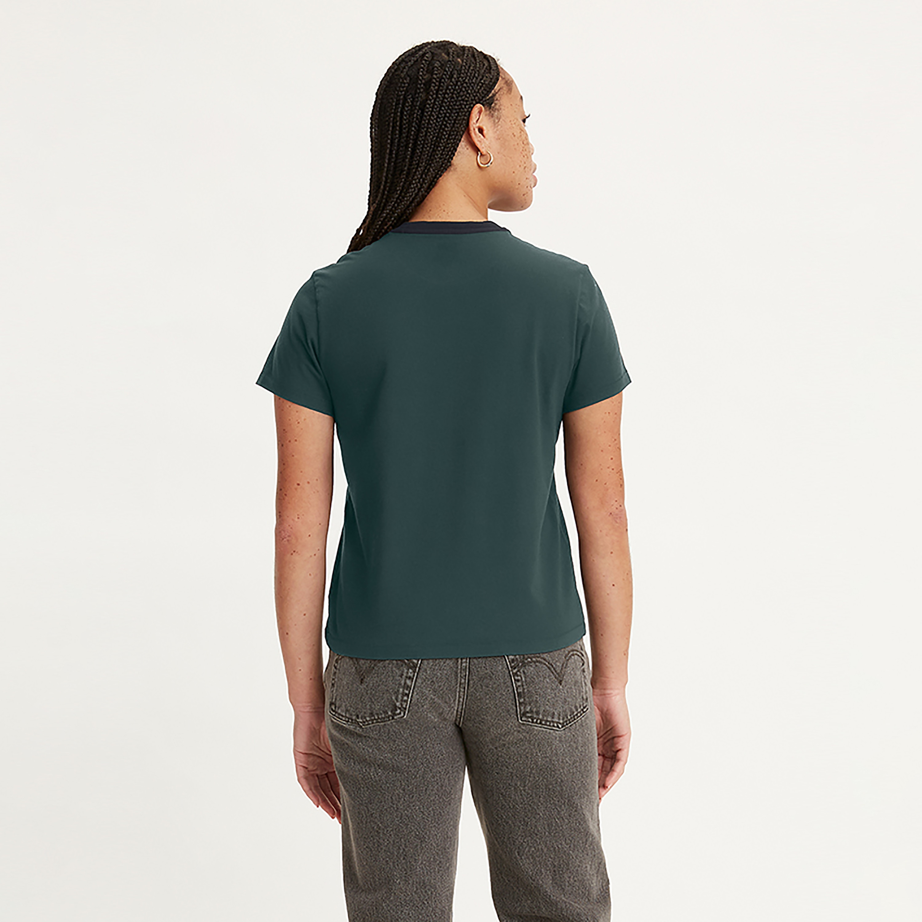 تيشيرت ليفايز بأكمام قصيرة وياقة دائرية مع شعار-women-clothing-tshirts-image-2