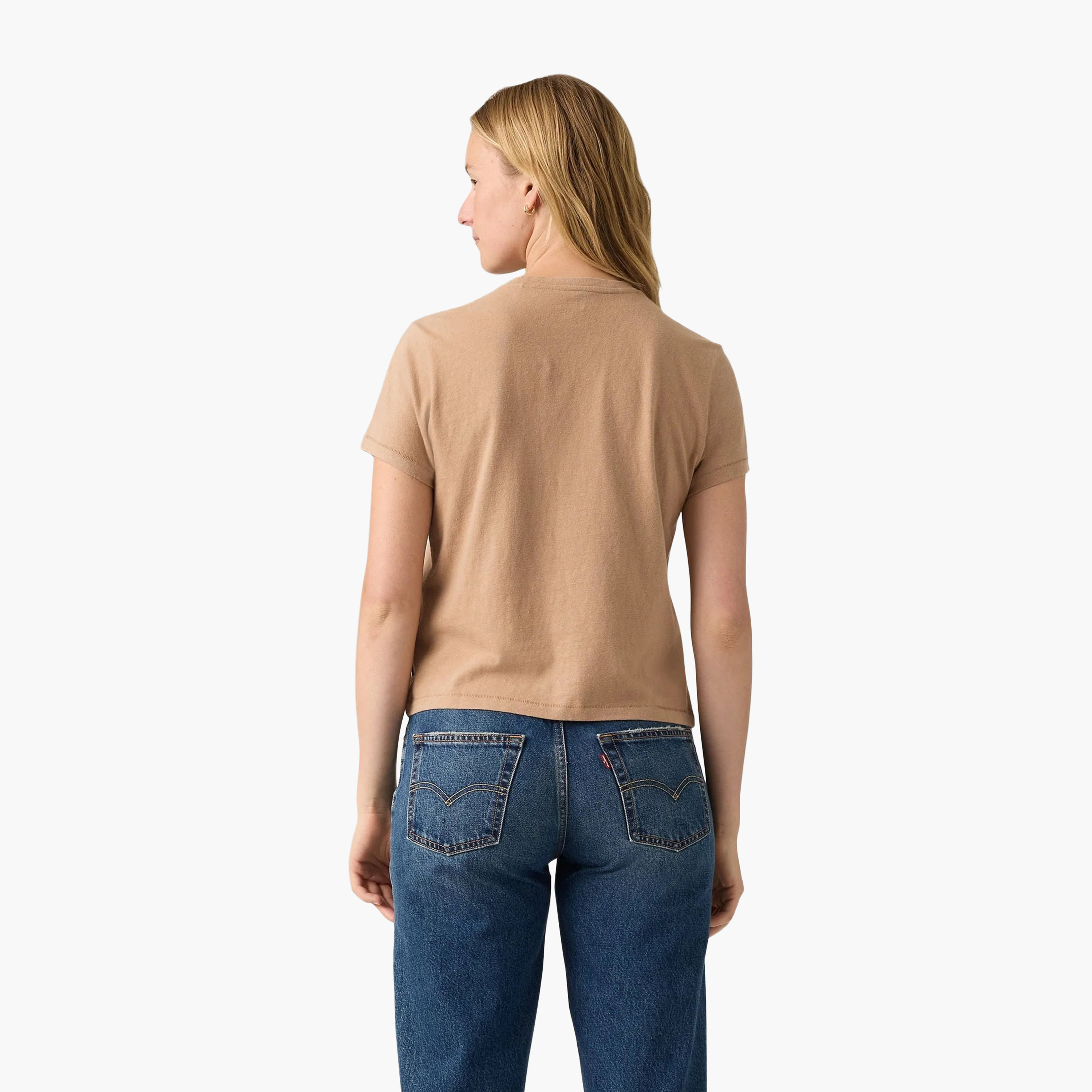 تيشيرت نسائي مزخرف بياقة دائرية وأكمام قصيرة من ليفايس-women-clothing-tshirts-image-4