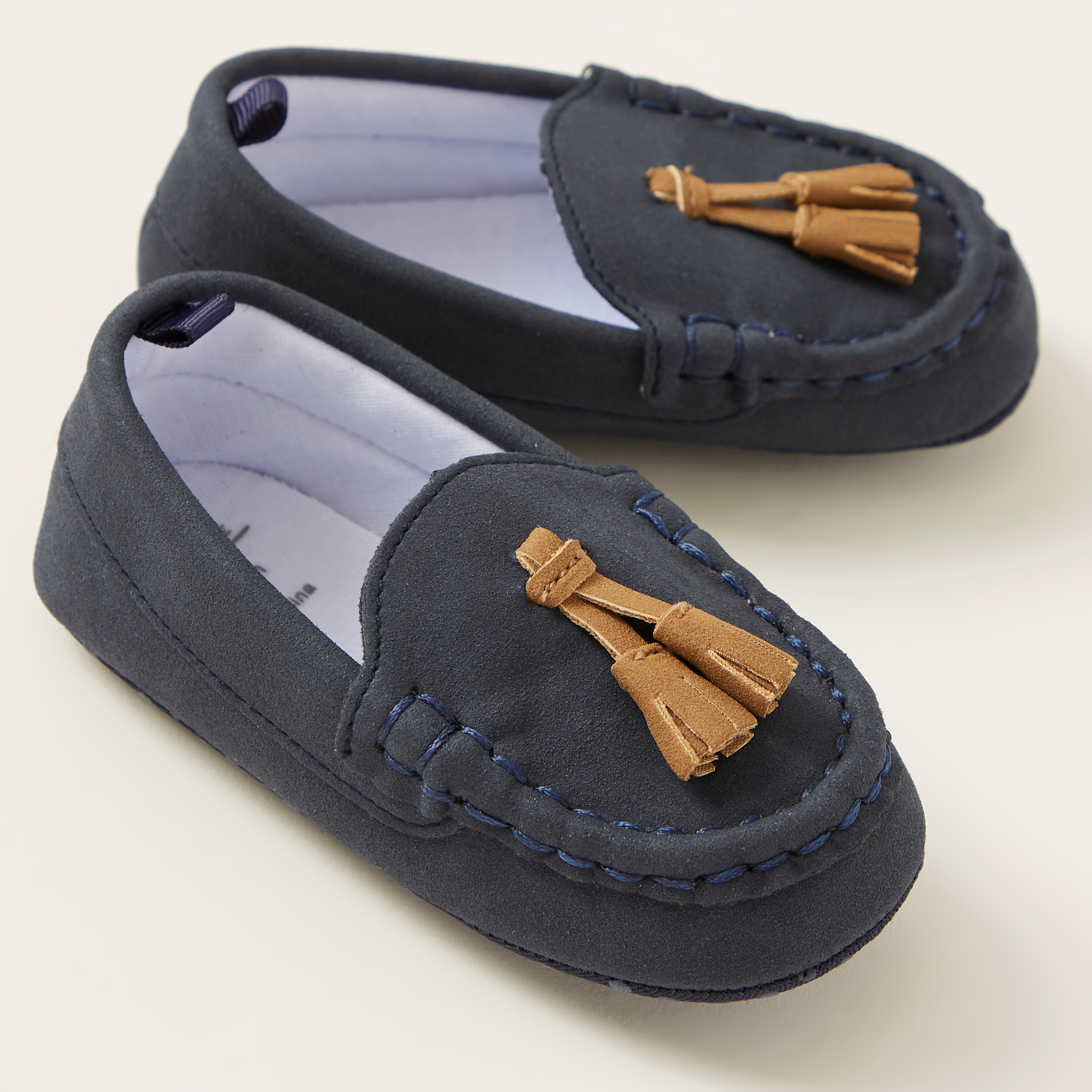 Juniors Solid Loafers with Tassel Detail-baby-boys-shoes-closedshoes-image-3