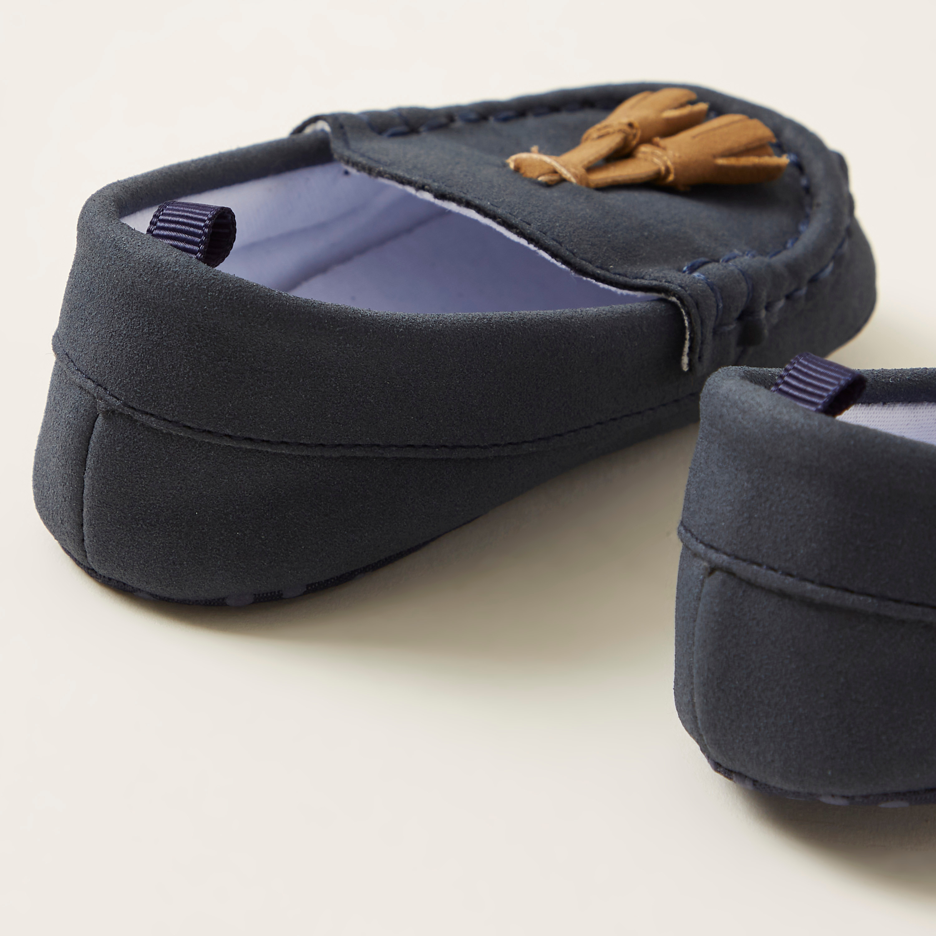 Juniors Solid Loafers with Tassel Detail-baby-boys-shoes-closedshoes-image-4