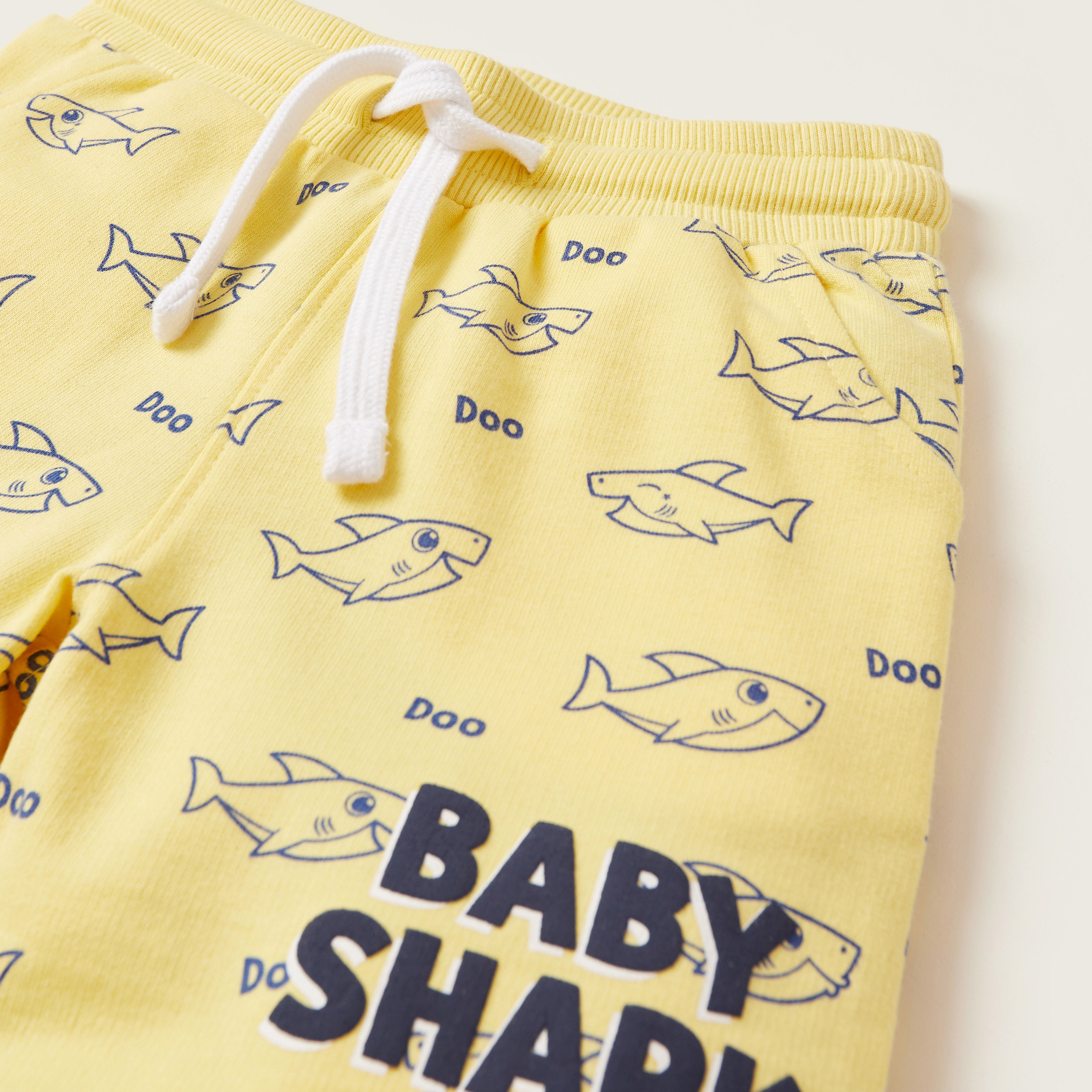 طقم شورت وتيشيرت بطبعات بيبي شارك-baby-boys-clothing-setsandcoords-image-5