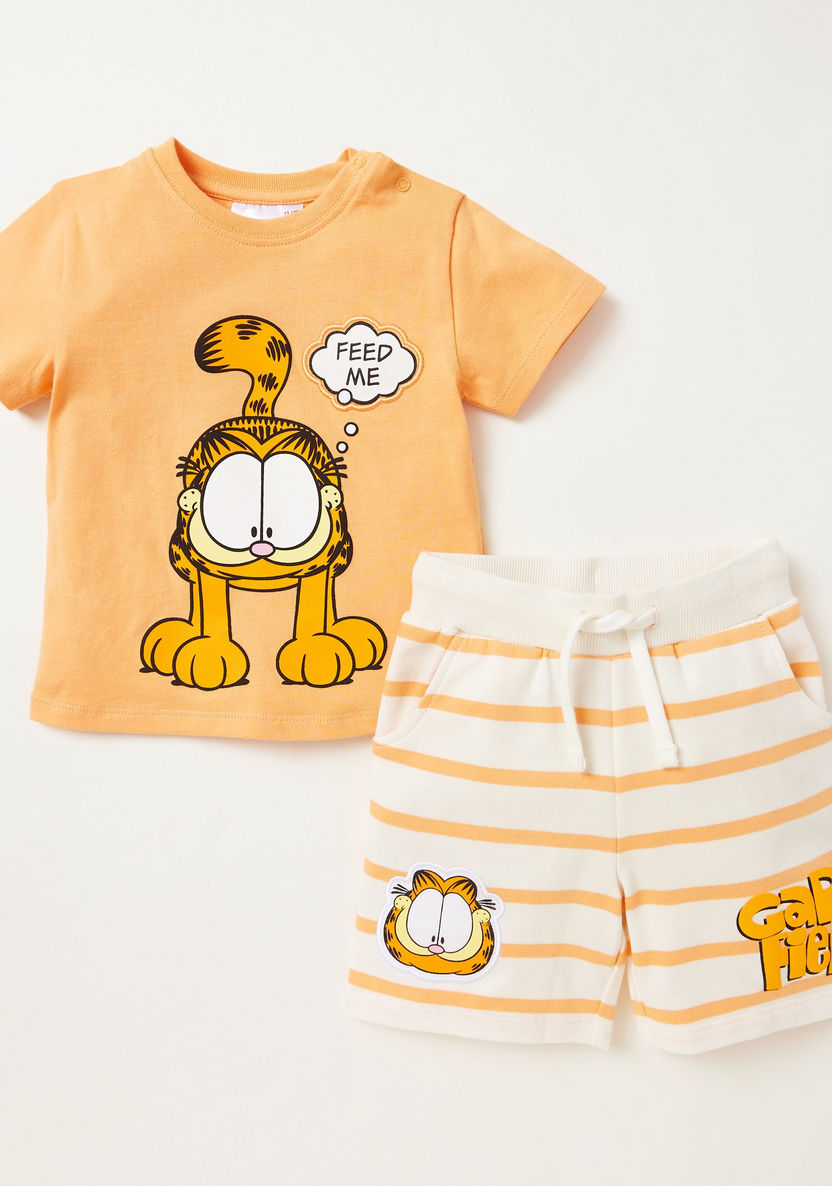 Garfield Graphic Print T-shirt with Striped Shorts-Clothes Sets-image-0
