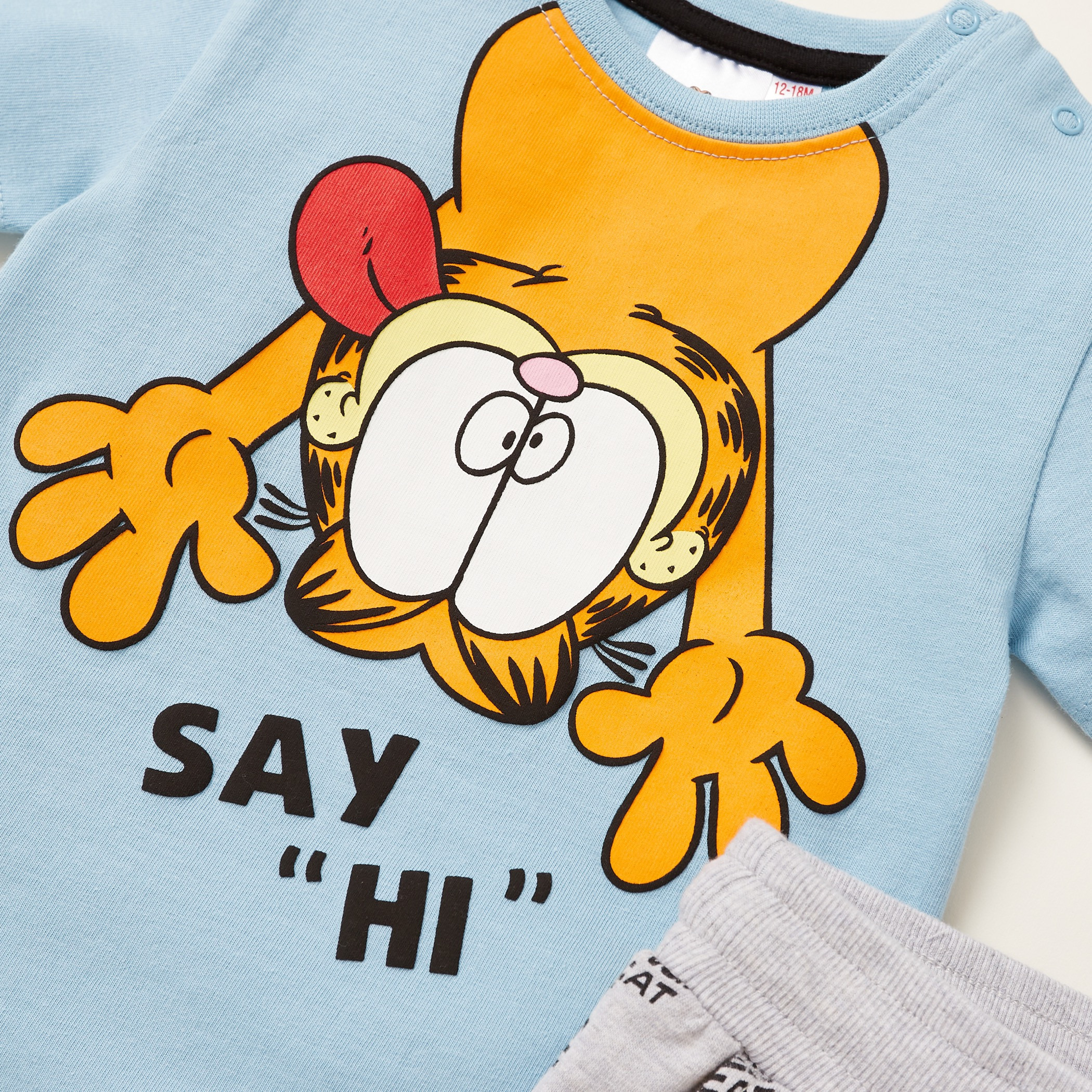 Garfield Graphic Print T-shirt with Pocket Detail Shorts-baby-boys-clothing-setsandcoords-image-4