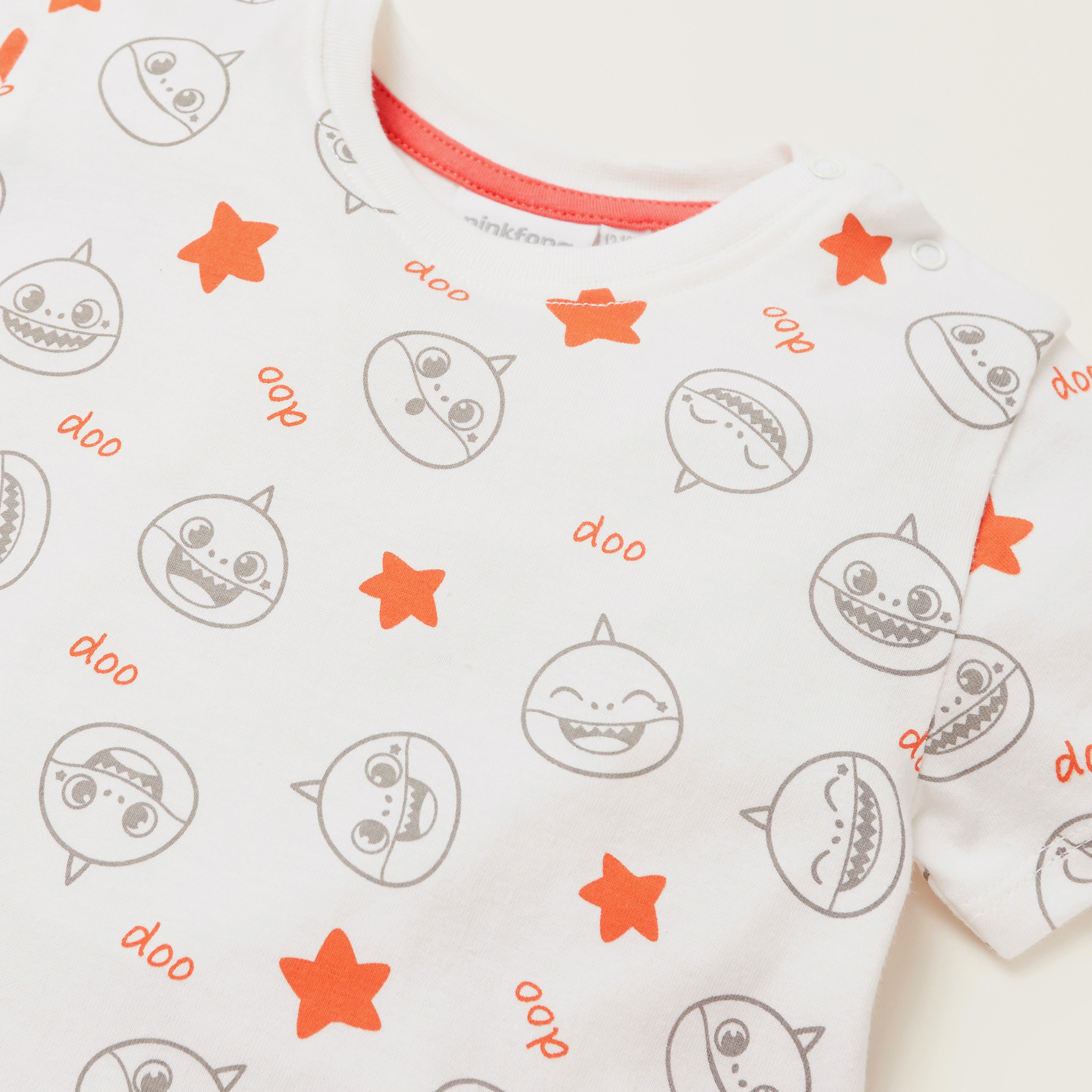 طقم شورت وتيشيرت بطبعات عليه بالكامل-baby-boys-clothing-setsandcoords-image-3