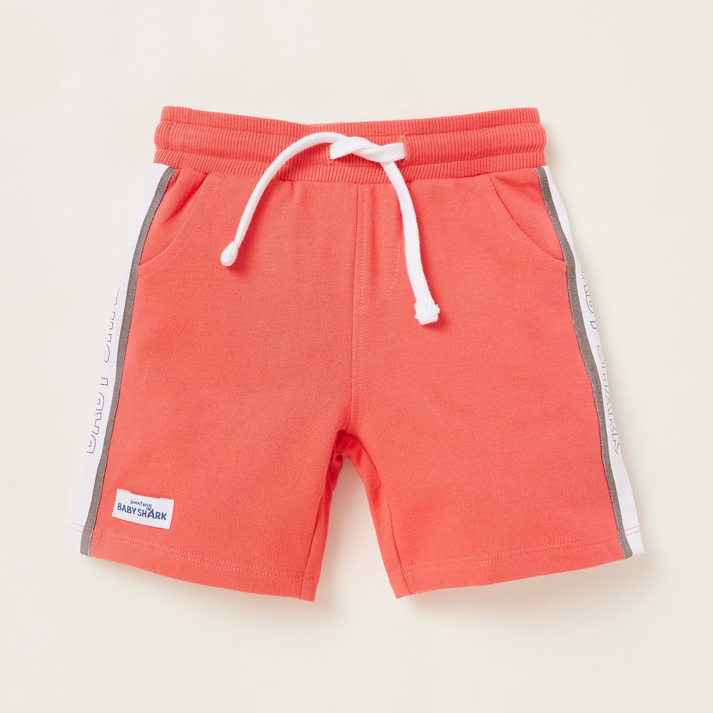 طقم شورت وتيشيرت بطبعات عليه بالكامل-baby-boys-clothing-setsandcoords-image-4