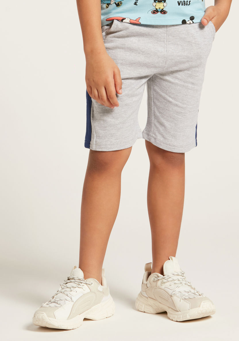 Juniors Panelled Shorts with Drawstring Closure and Pockets-Shorts-image-1