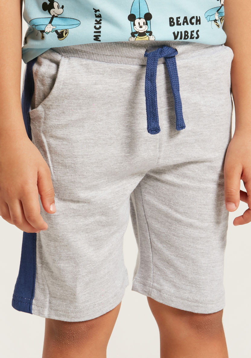 Juniors Panelled Shorts with Drawstring Closure and Pockets-Shorts-image-2