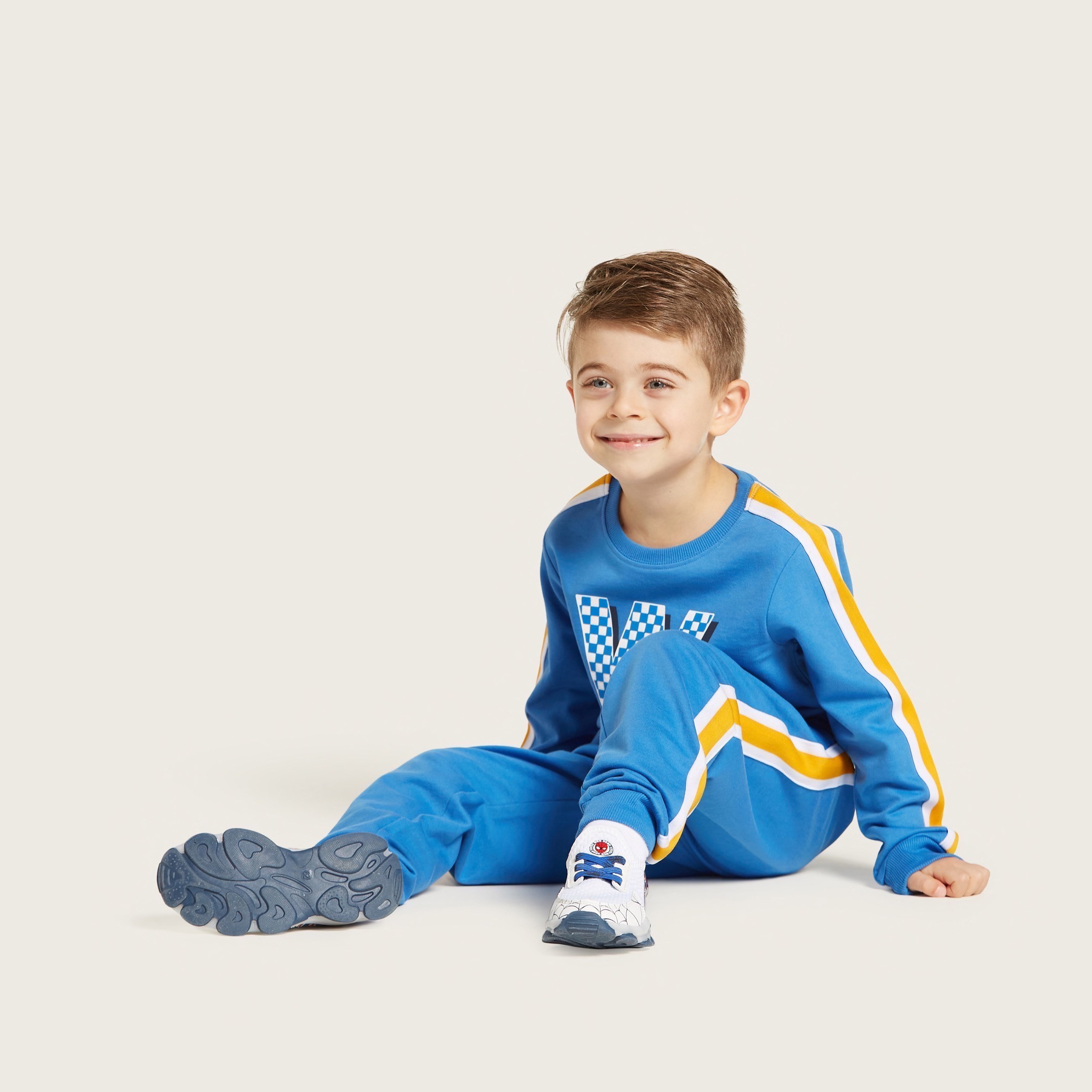 Cute joggers best sale for juniors