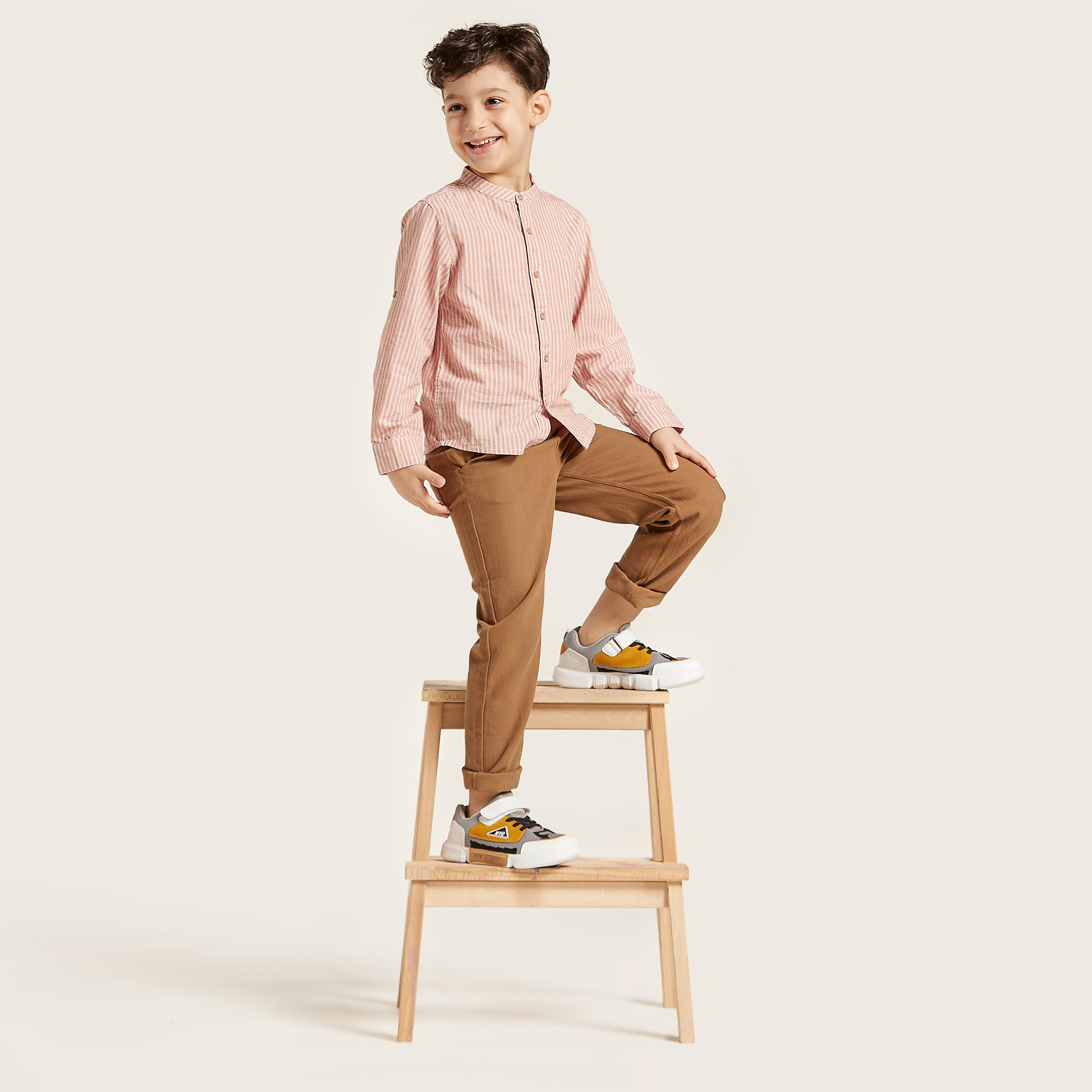 قميص مخطط بياقة ماندارين وأكمام طويلة من إليجو-boys-clothing-shirts-image-1