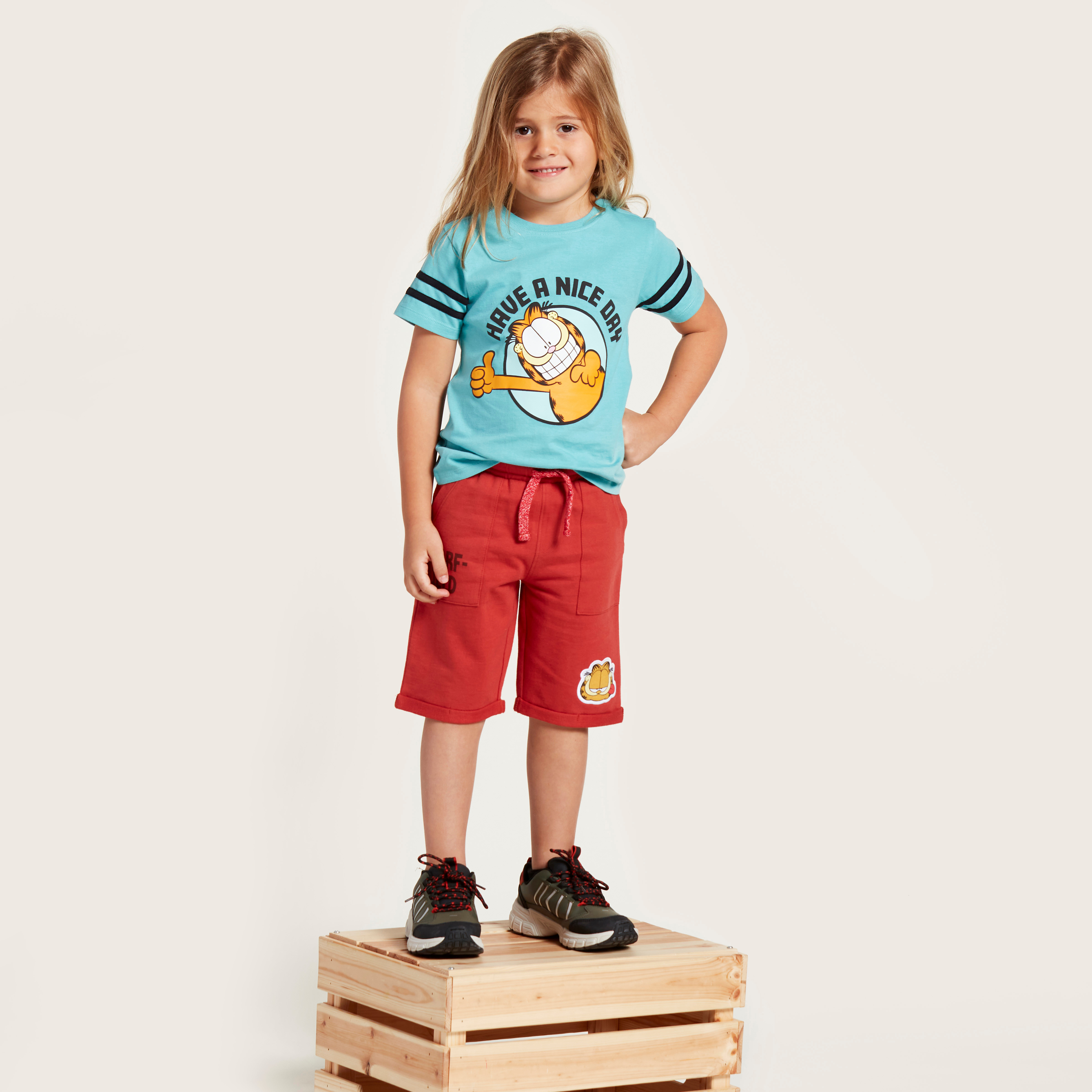 Garfield Graphic Print T-shirt with Round Neck and Short Sleeves-boys-clothing-tshirtsandpolos-image-1