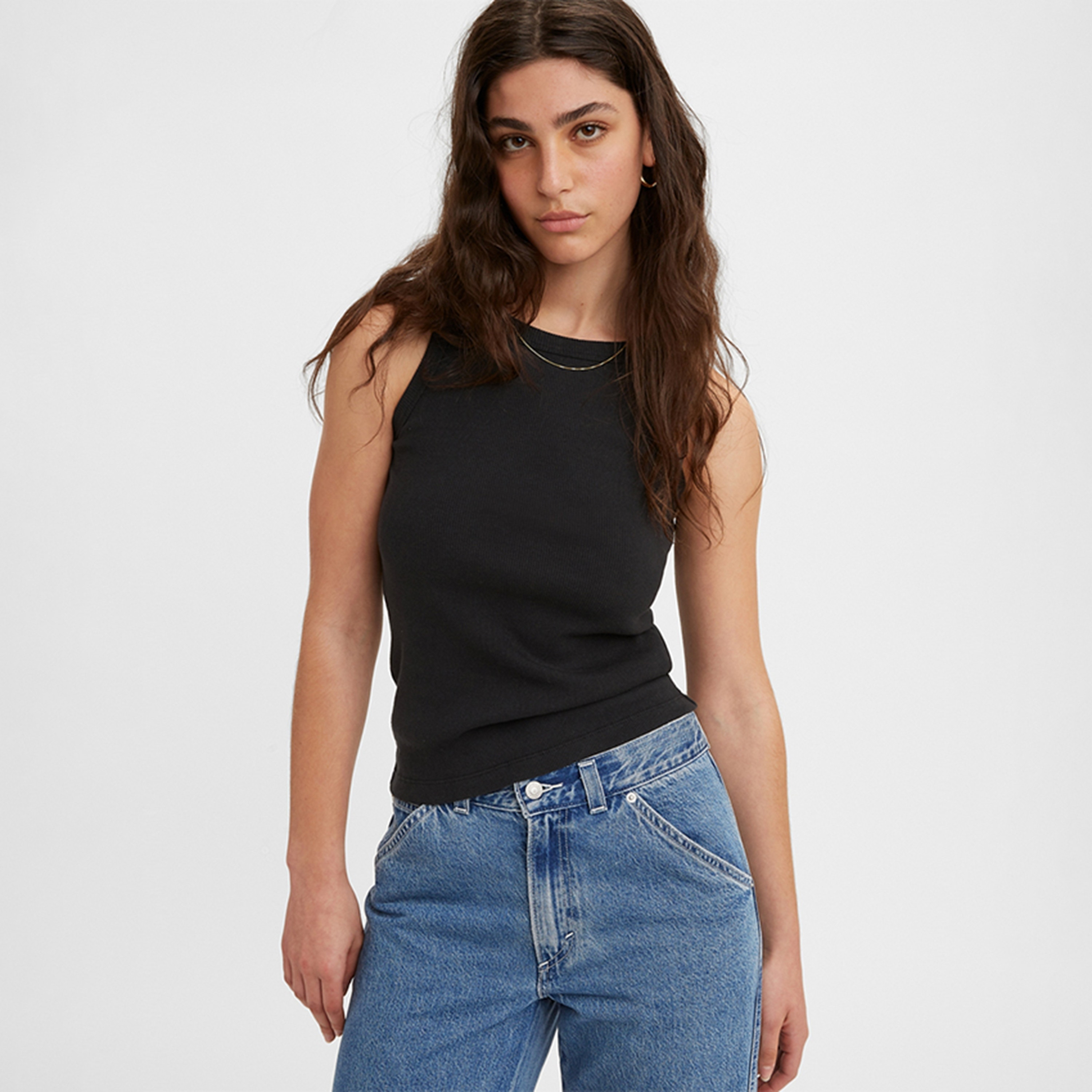 ليفايس بلوزة نسائية بدون أكمام بياقة دائرية وسادة ابيض-women-clothing-tshirts-image-2