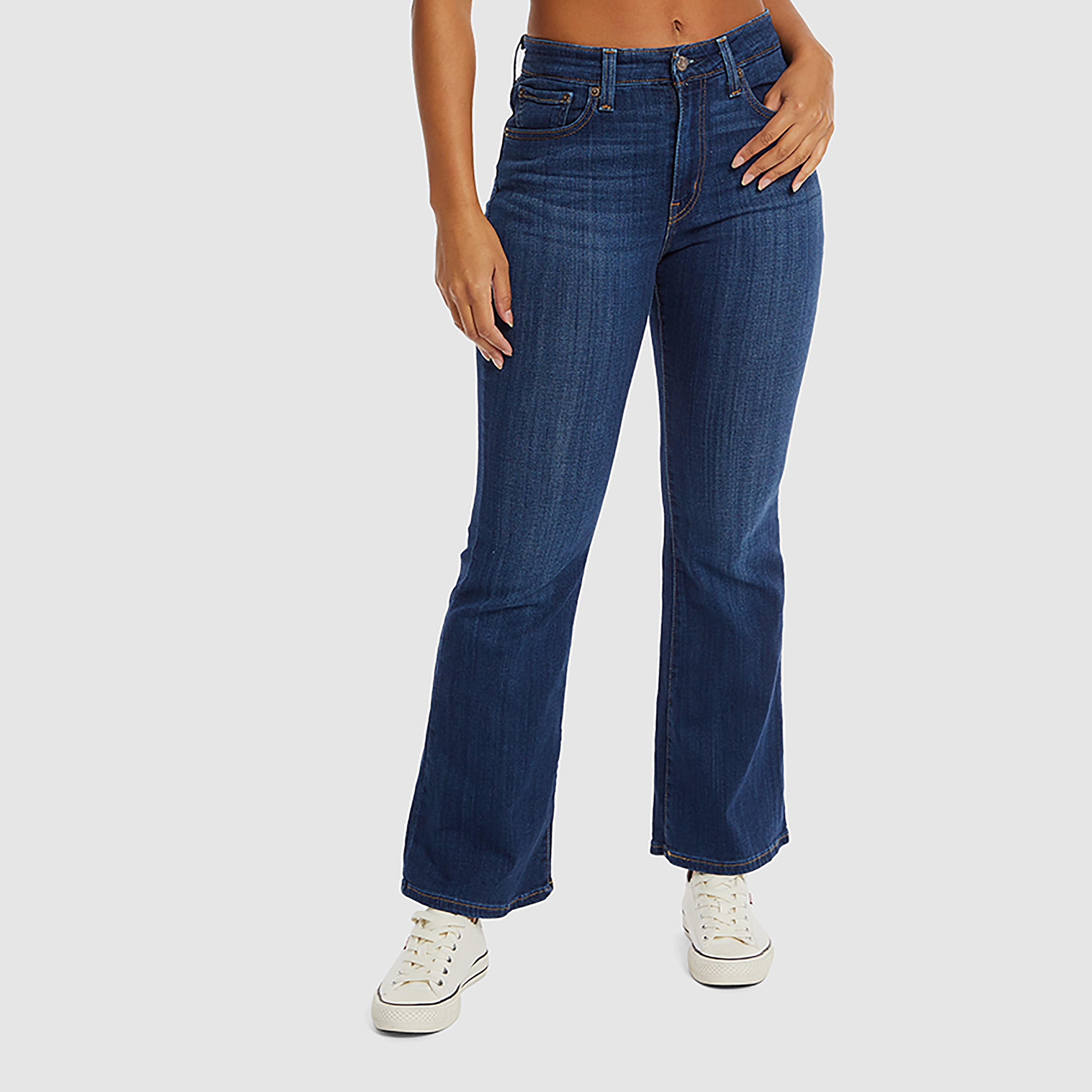 بنطلون جينز نسائي 726 ذو قصة واسعة وخمسة جيوب باللون الانديجو من ليفايس-women-clothing-bottoms-jeans-image-1