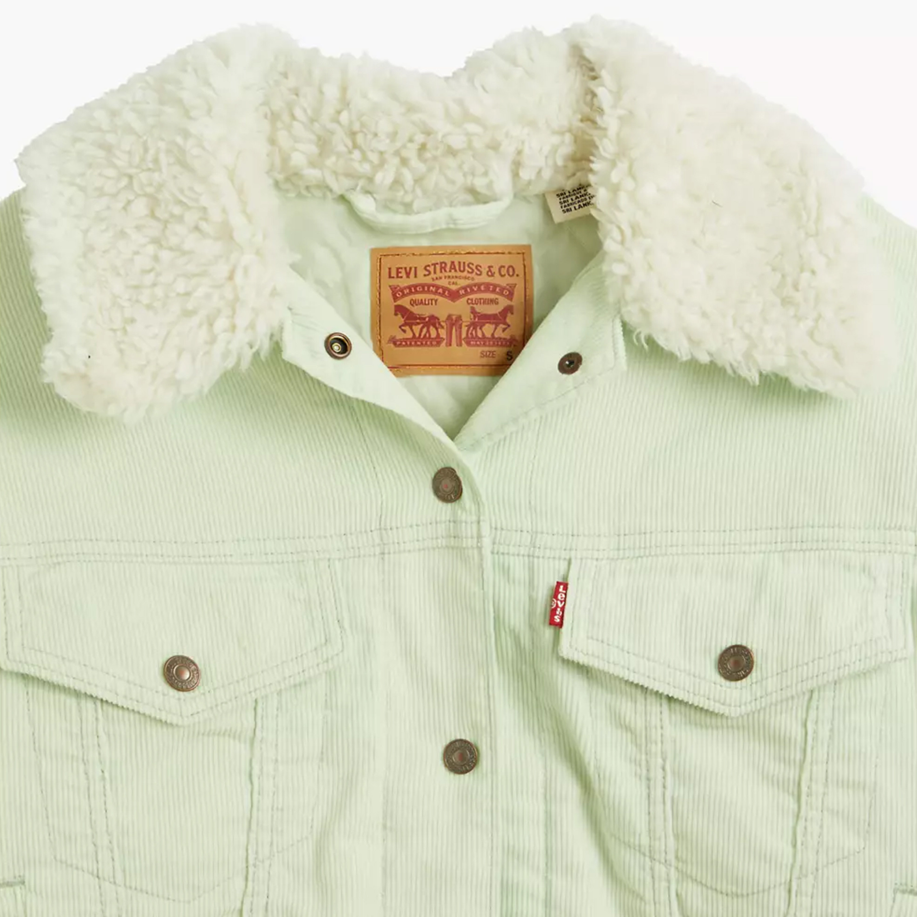 Levi's Women's Solid Collared Long Sleeves Jacket-women-clothing-sportswearandactivewear-coatsandjackets-jackets-image-5