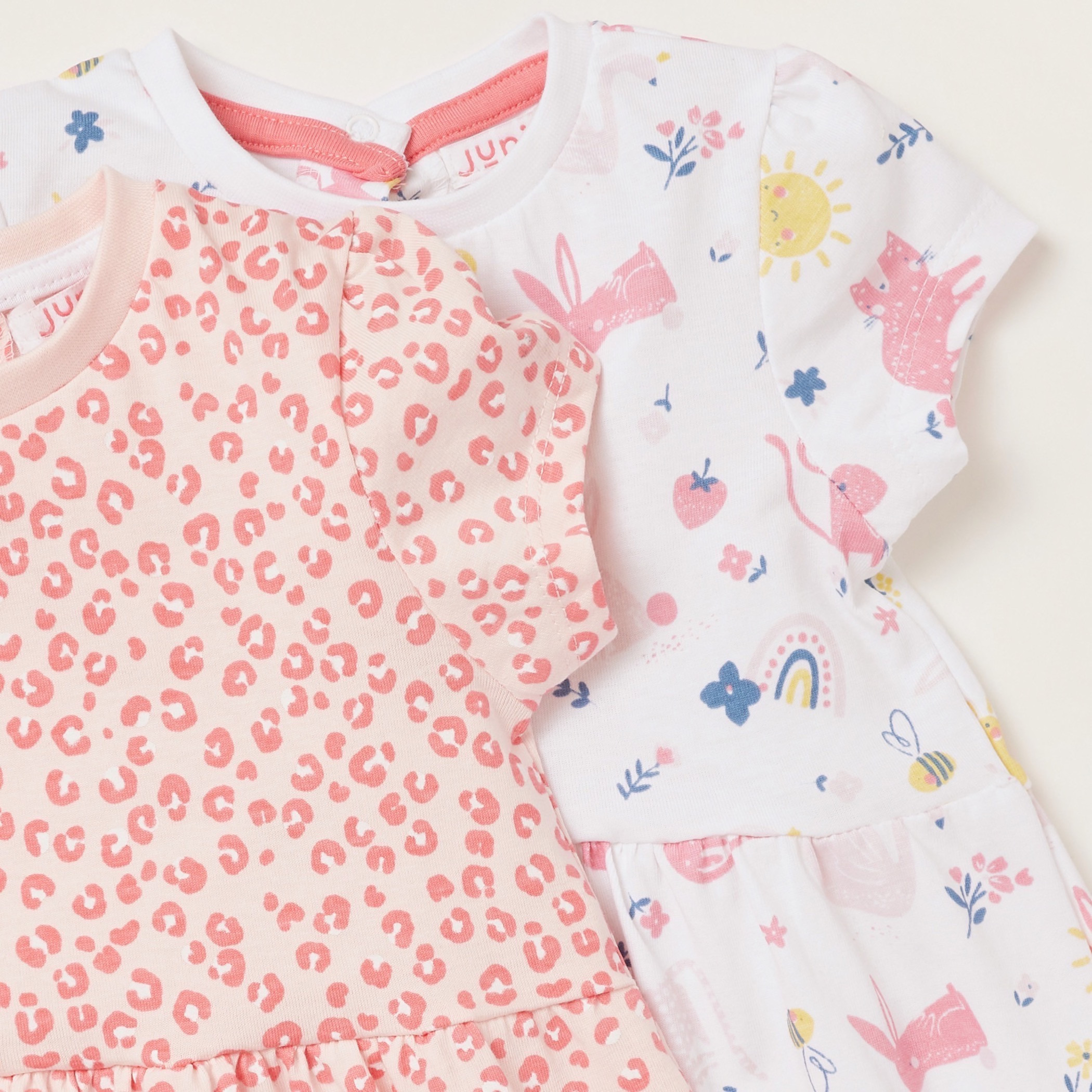 فستان بياقة مستديرة وأكمام قصيرة وطبعات من جونيورز - طقم من قطعتين-baby-girls-clothing-dressesandjumpsuits-image-4