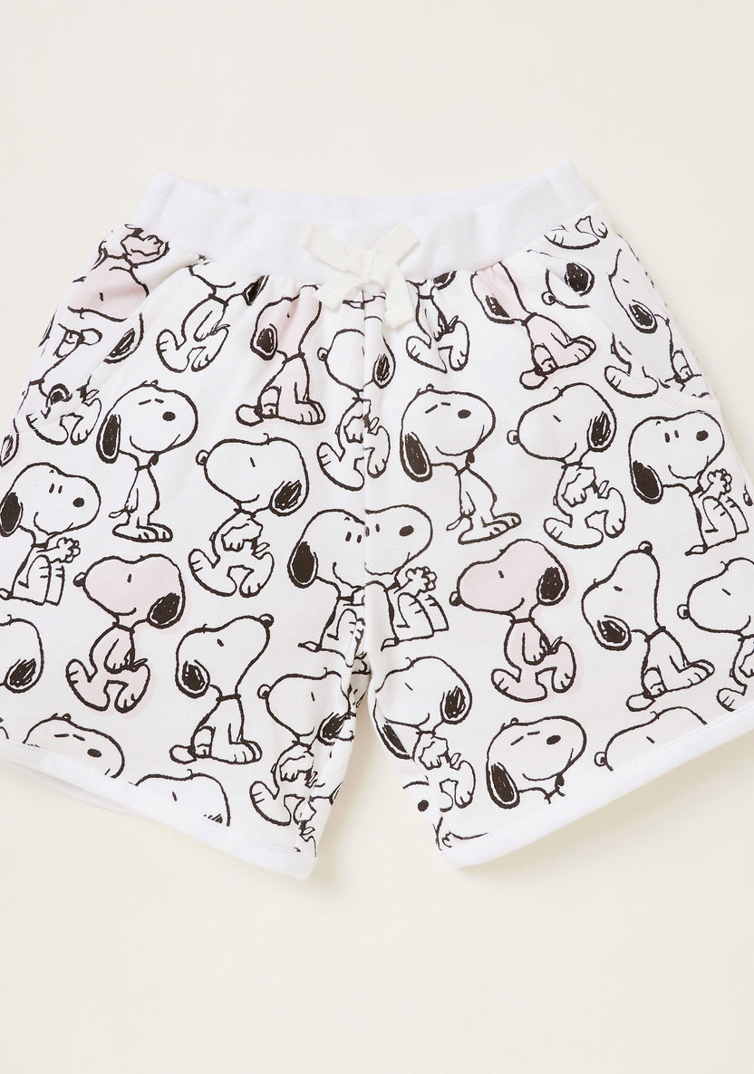 Peanuts Graphic Print T-shirt with All-Over Print Shorts Set-Clothes Sets-image-2