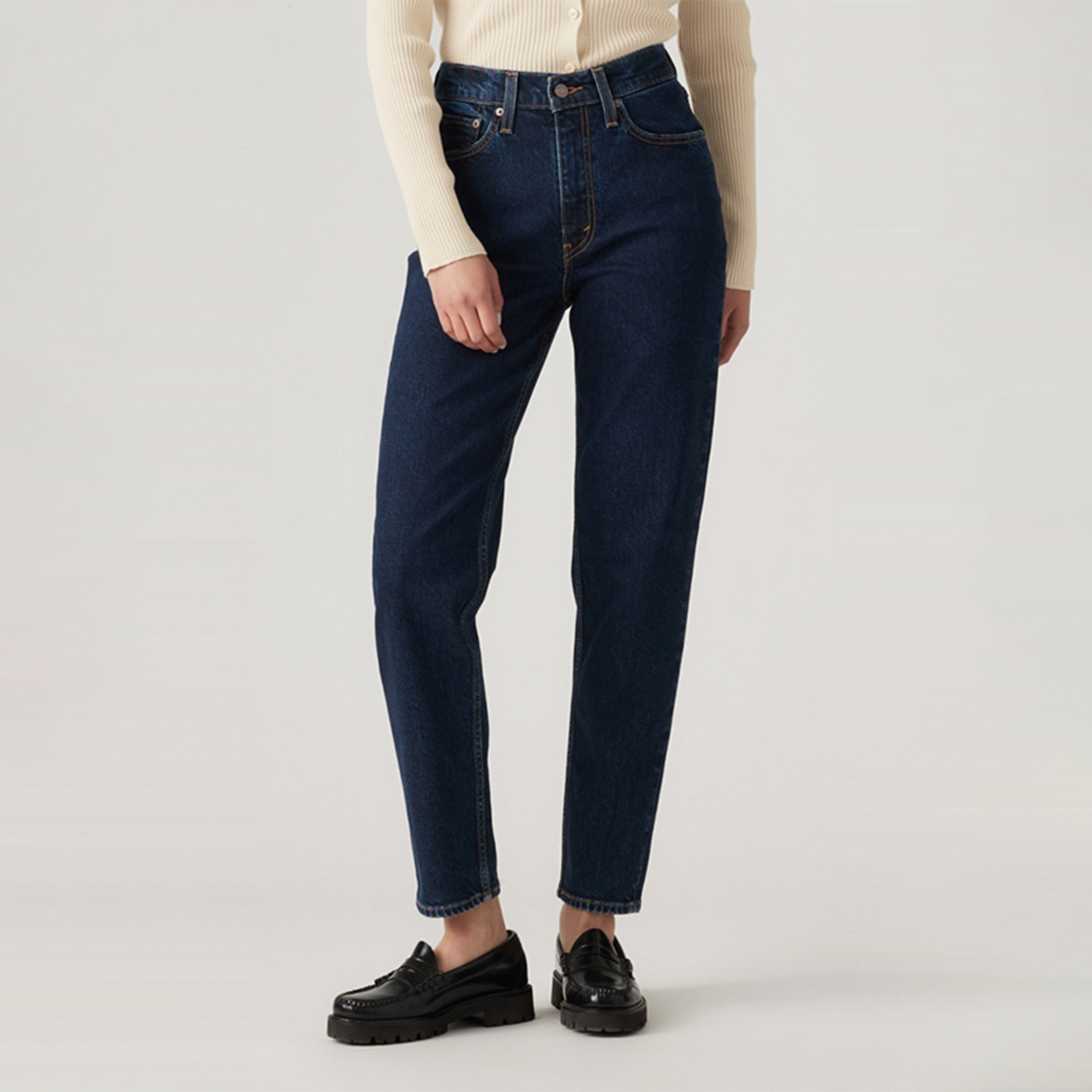 ليفايس بنطلون جينز موم للنساء باللون الأزرق وخمسة جيوب، مقاس 32-women-clothing-bottoms-jeans-image-1