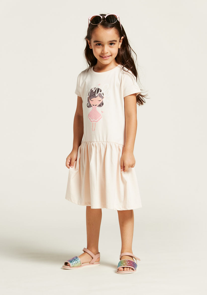 Juniors Graphic Print Dress with Round Neck and Short Sleeves-Dresses%2C Gowns and Frocks-image-1