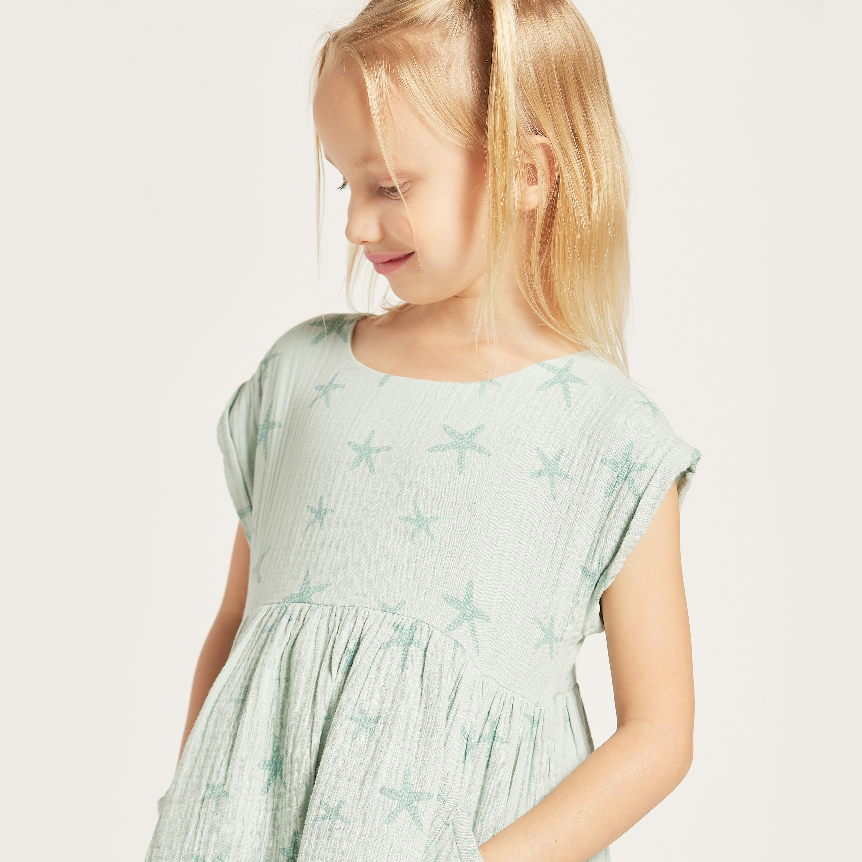 فستان عضوي بجيوب وطبعات من لاف إيرث-girls-clothing-dressesandjumpsuits-image-3