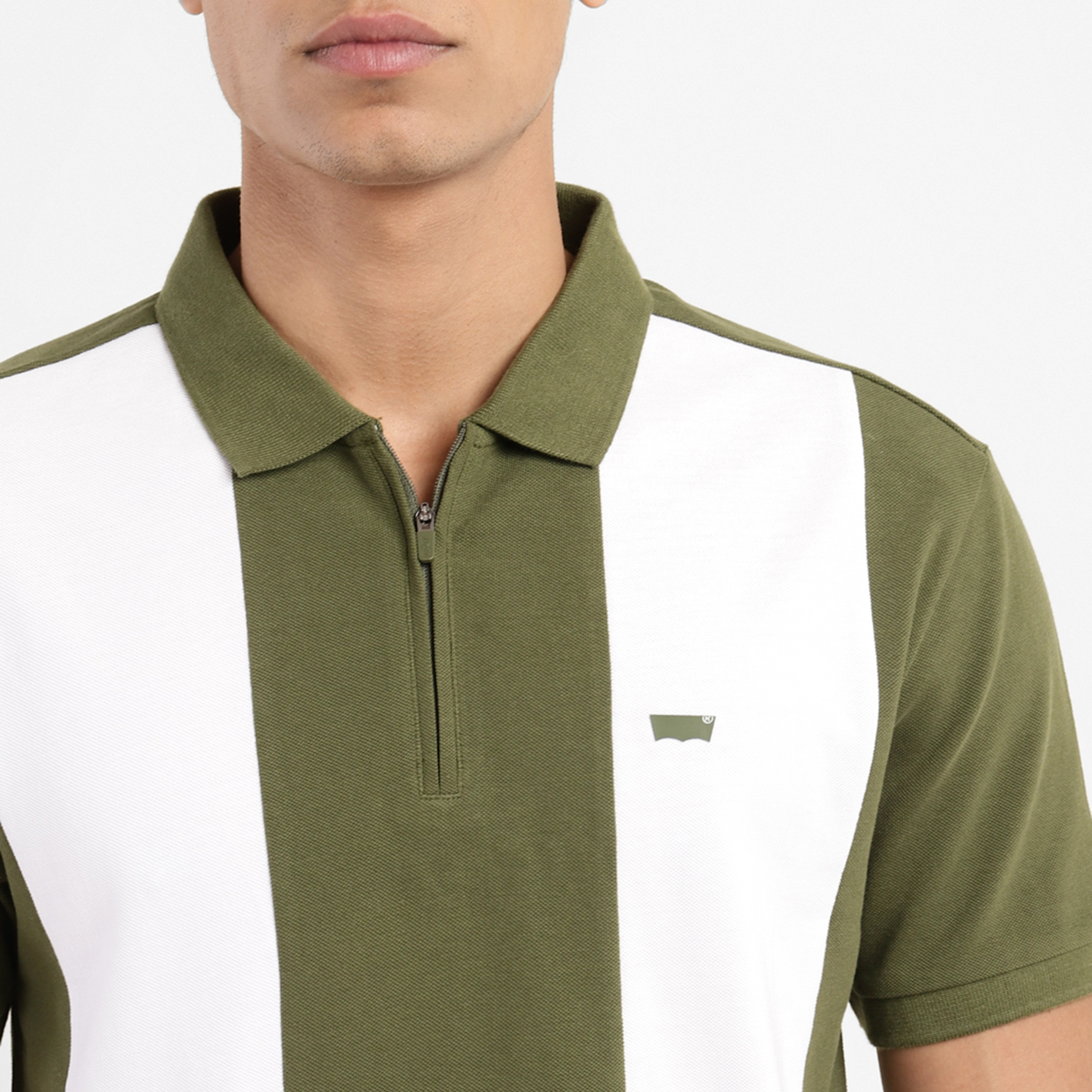 بولو تي شيرت ذو ياقة من ليفايز بأكمام قصيرة مع كلر بلوك-men-clothing-tshirtsandpolos-polos-image-3