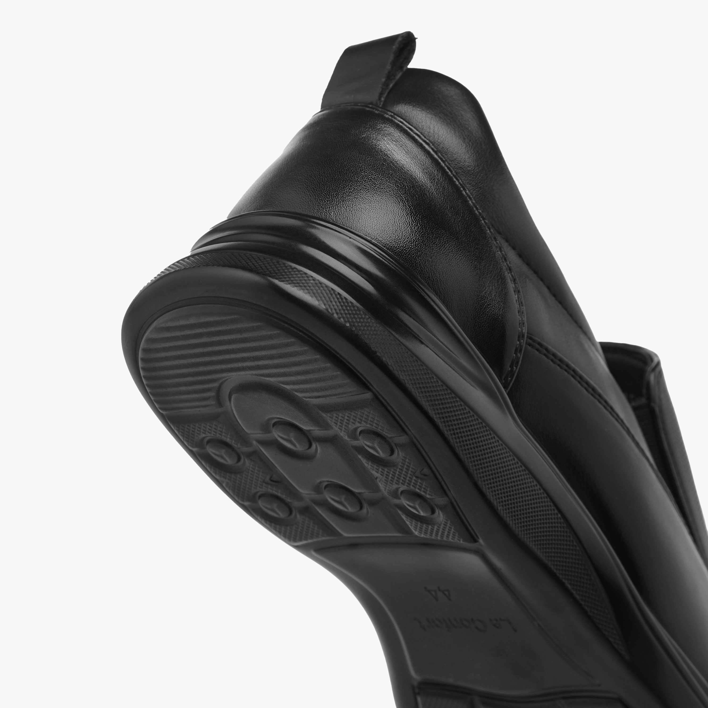 حذاء لوفر سهل الارتداء للرجال من لو كونفورت-men-shoes-loafersandmoccasins-image-5