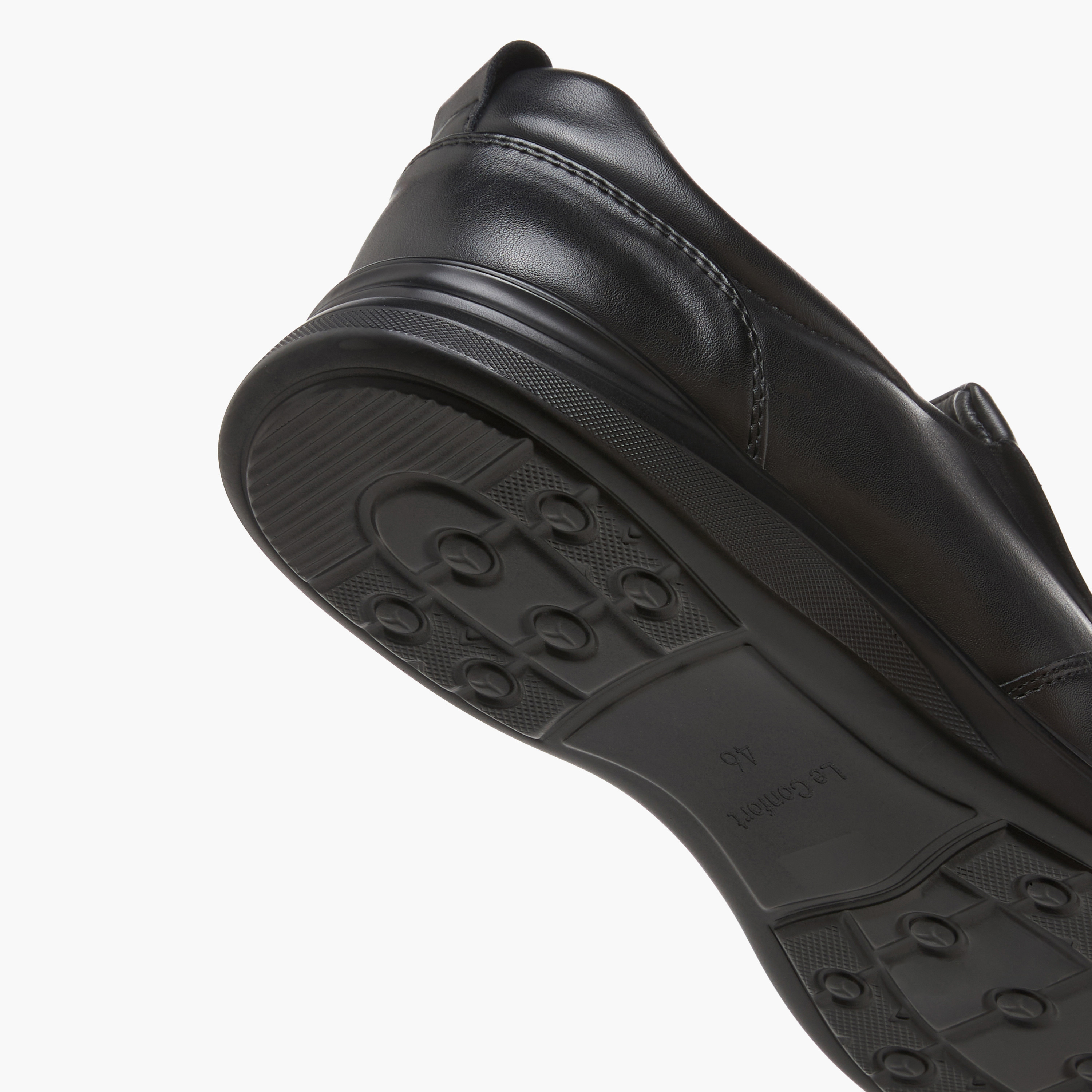 حذاء خفيف سهل الارتداء للرجال من لو كونفورت-men-shoes-loafersandmoccasins-image-5