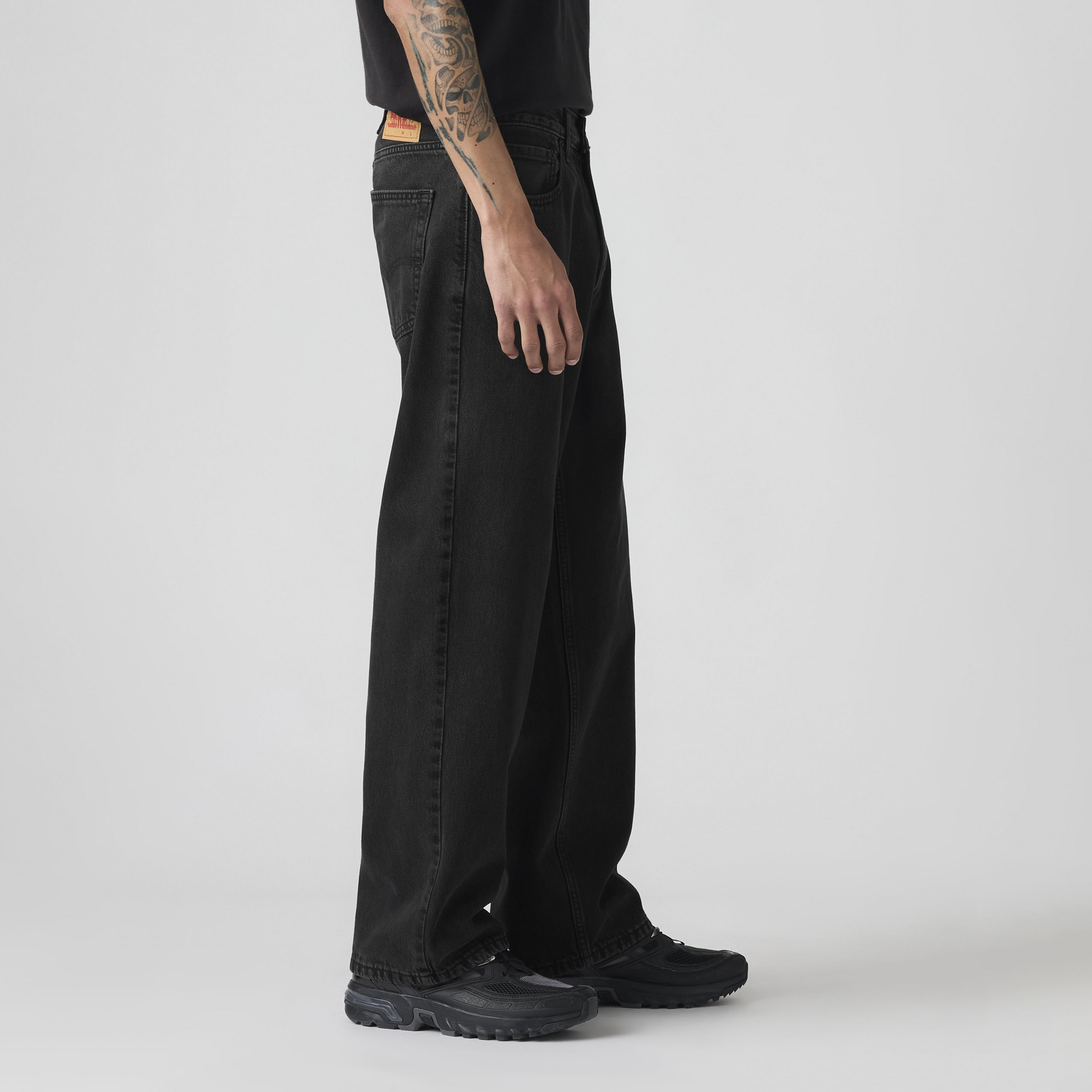 بنطلون جينز رجالي 578 بقصة مستقيمة أسود بخمسة جيوب مقاس 32 سم من ليفايس-men-clothing-bottoms-jeans-image-3