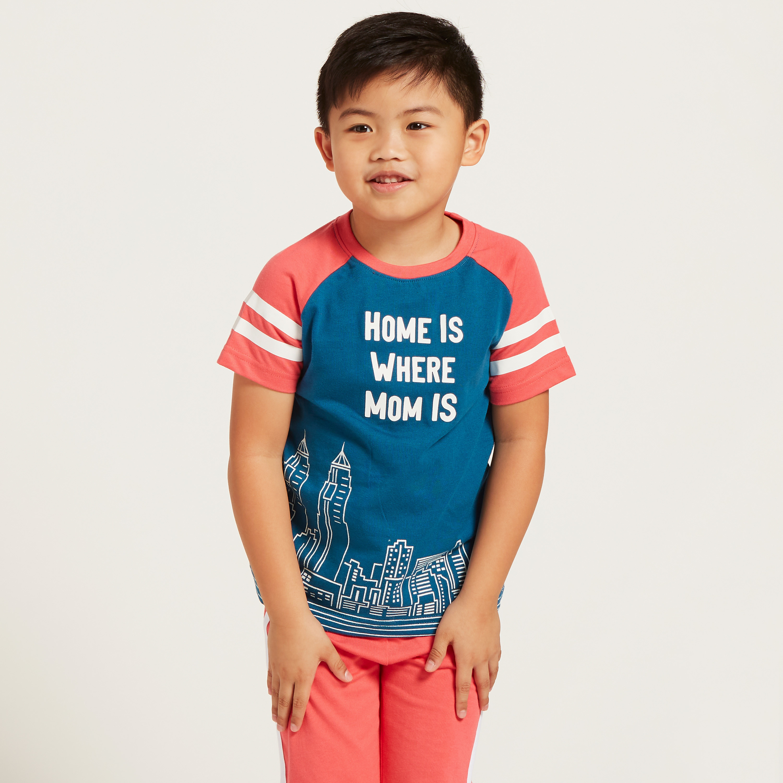 Juniors Graphic Print Raglan Sleeves T-shirt and Solid Pyjama Set-boys-clothing-nightwear-image-2