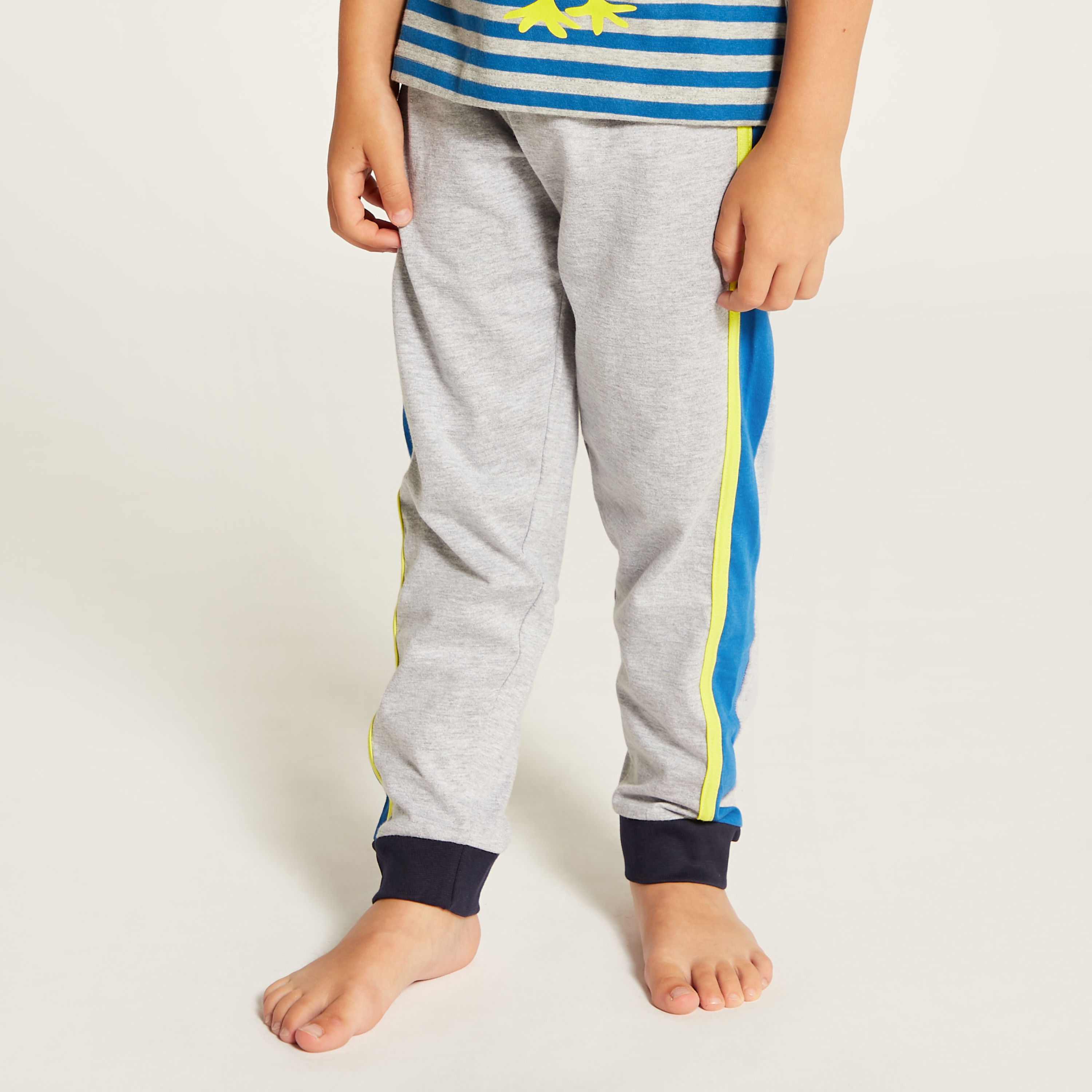 Juniors Graphic Print T-shirt and Pyjama Set-boys-clothing-nightwear-image-3
