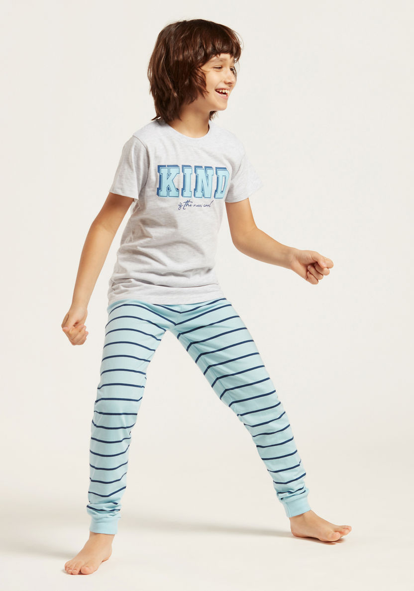 Juniors Typographic Print Round Neck T-shirt and Striped Joggers-Nightwear-image-1