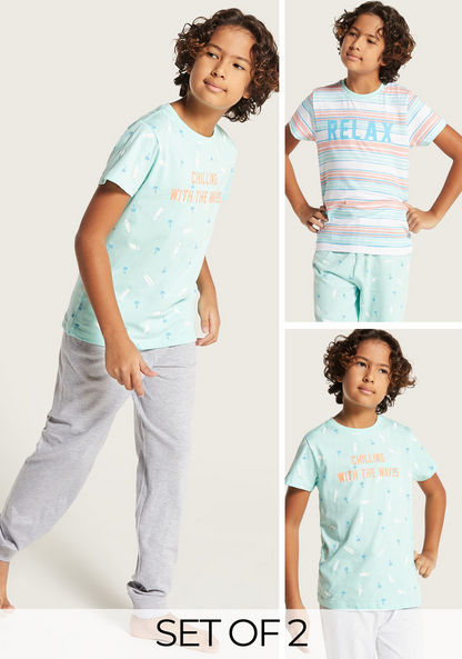 Juniors Printed T-shirt with Solid Shorts and Pyjamas