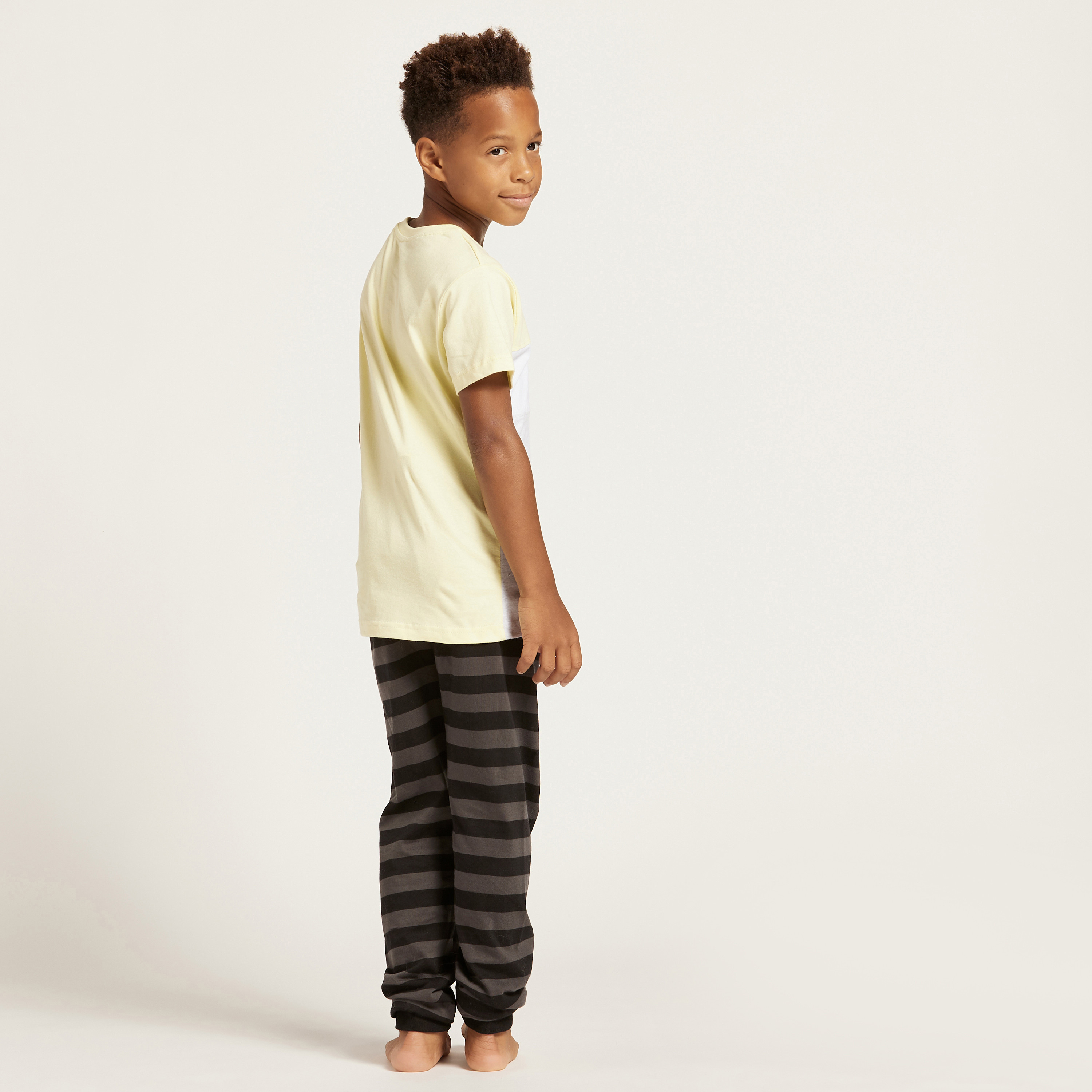 Juniors Colourblocked Round Neck T-shirt and Full Length Pyjama Set-boys-clothing-nightwear-image-4