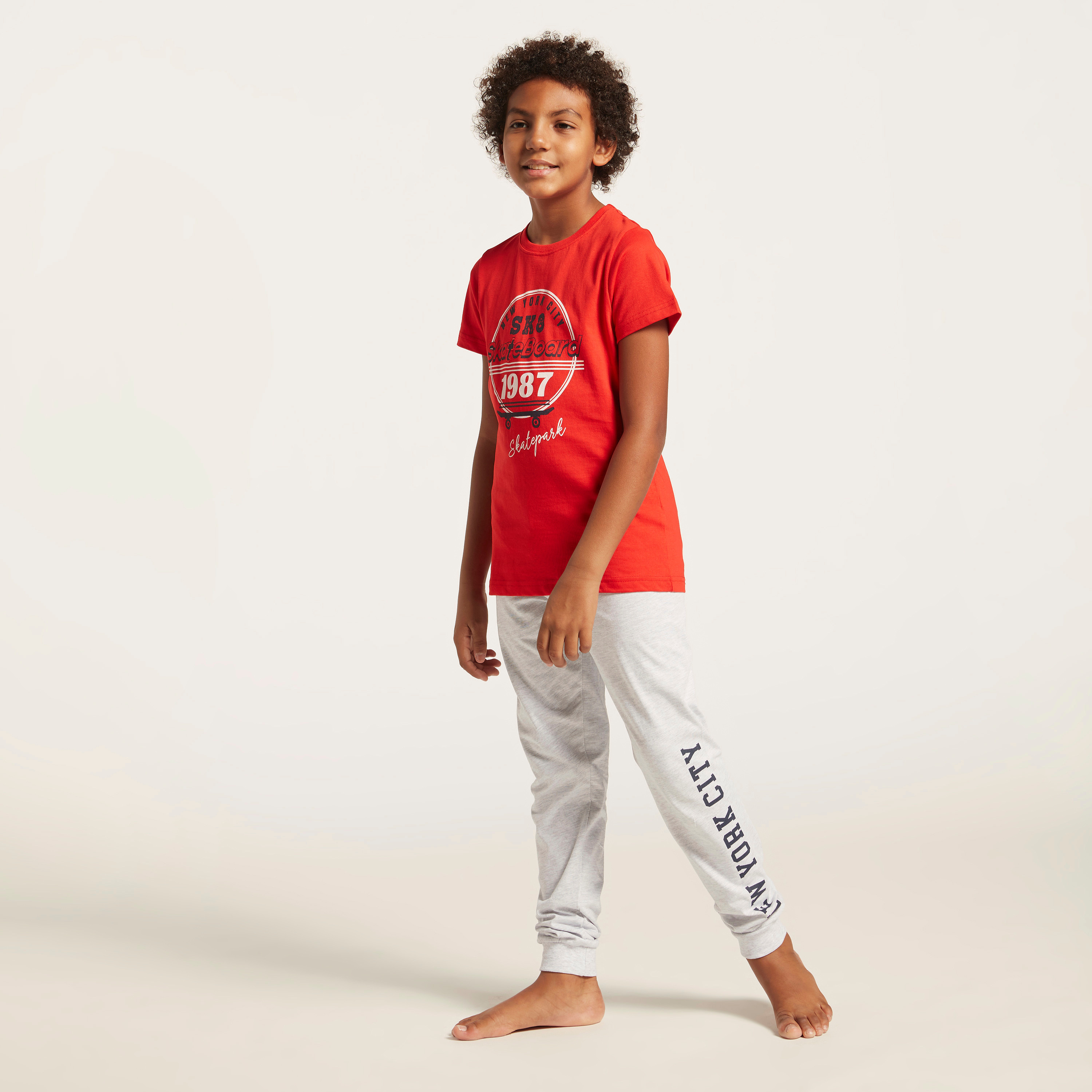 Juniors Printed Round Neck T-shirt and Pyjama Set